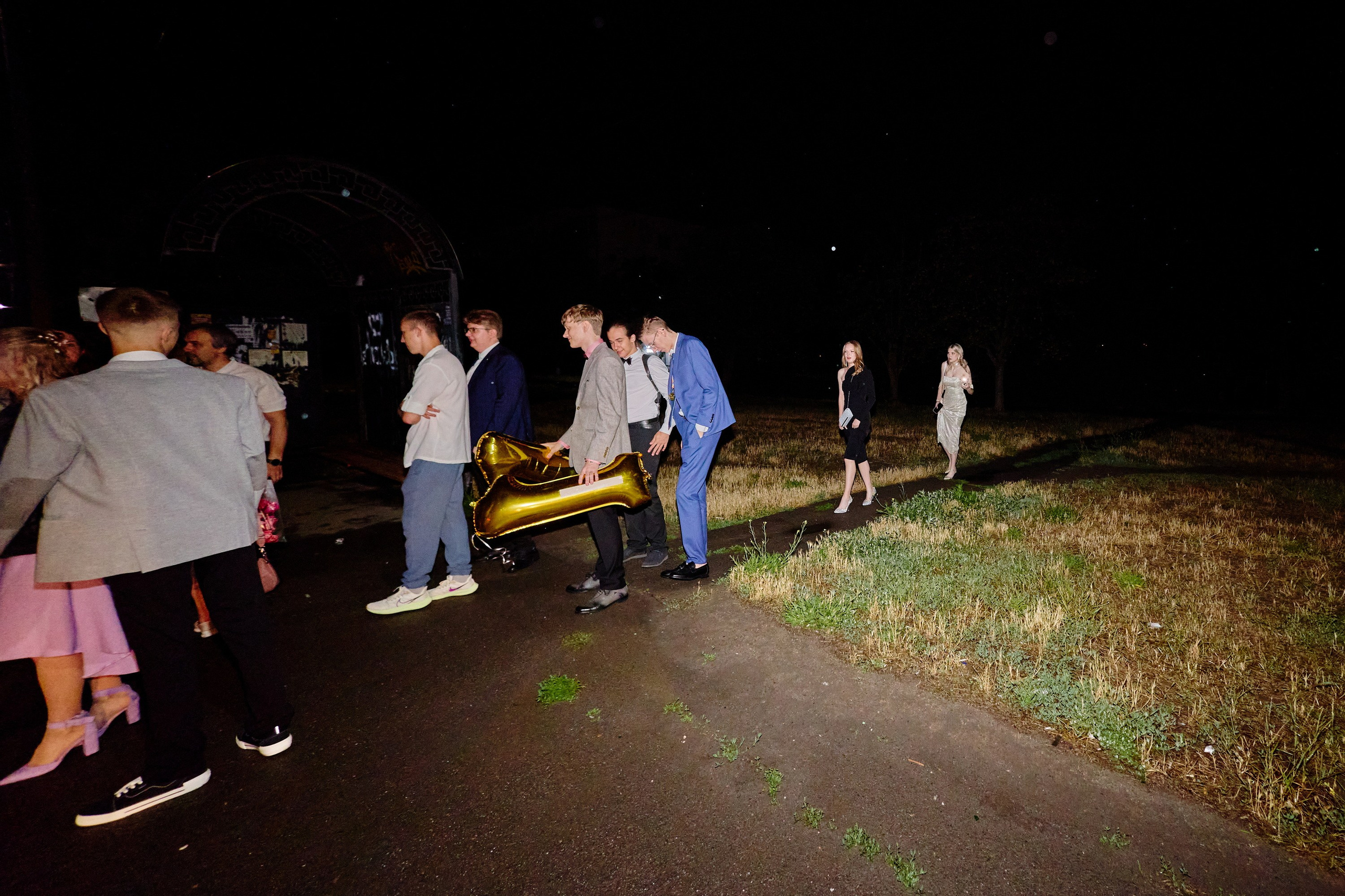 Выпускной 35 Сош. Фотограф Выпускные альбомы Таганрог Сергей Коробченко