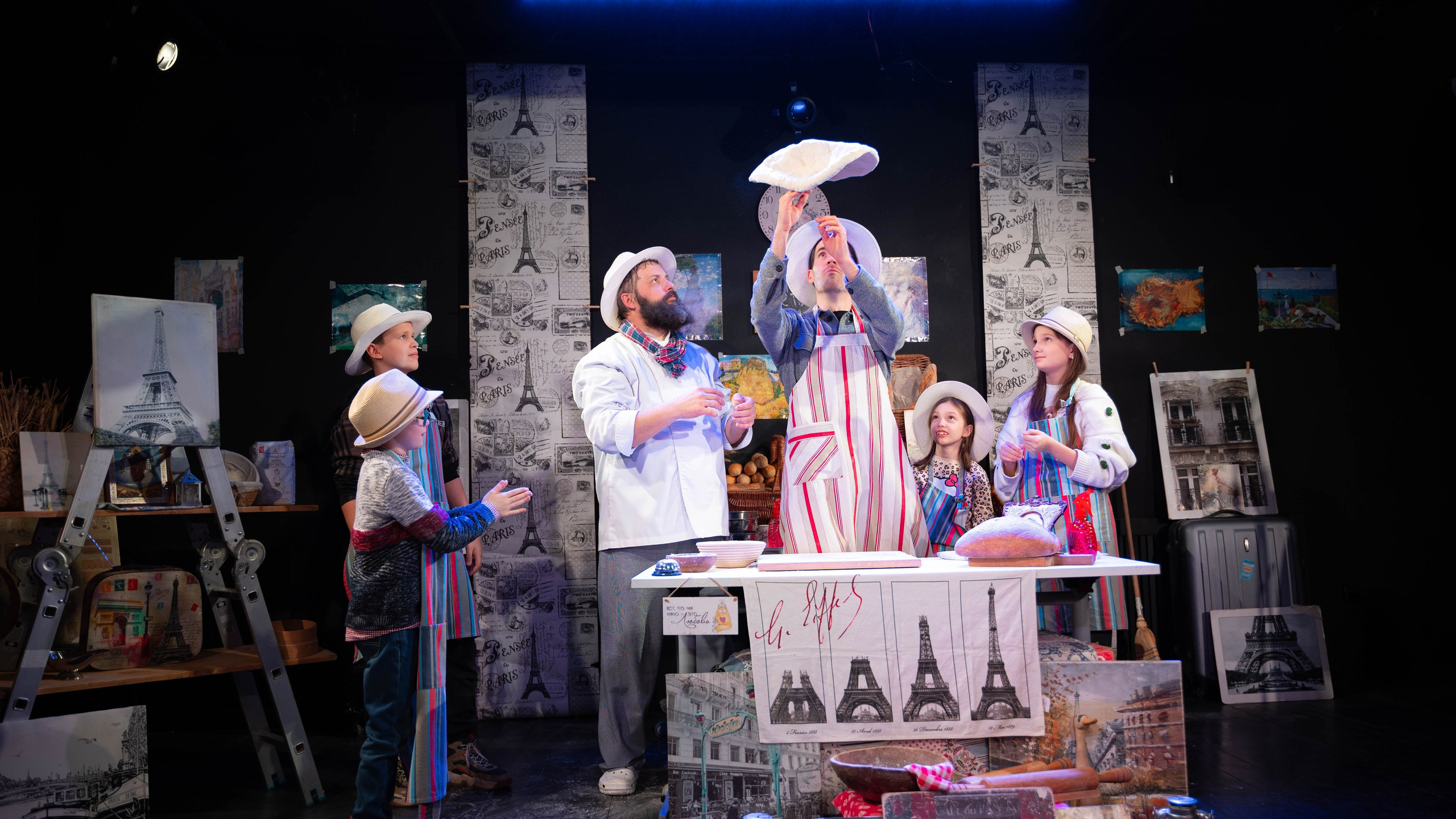 Спектакль "Семейная пекарня". Театральный фотограф Михаил Макаричев-Энгельс