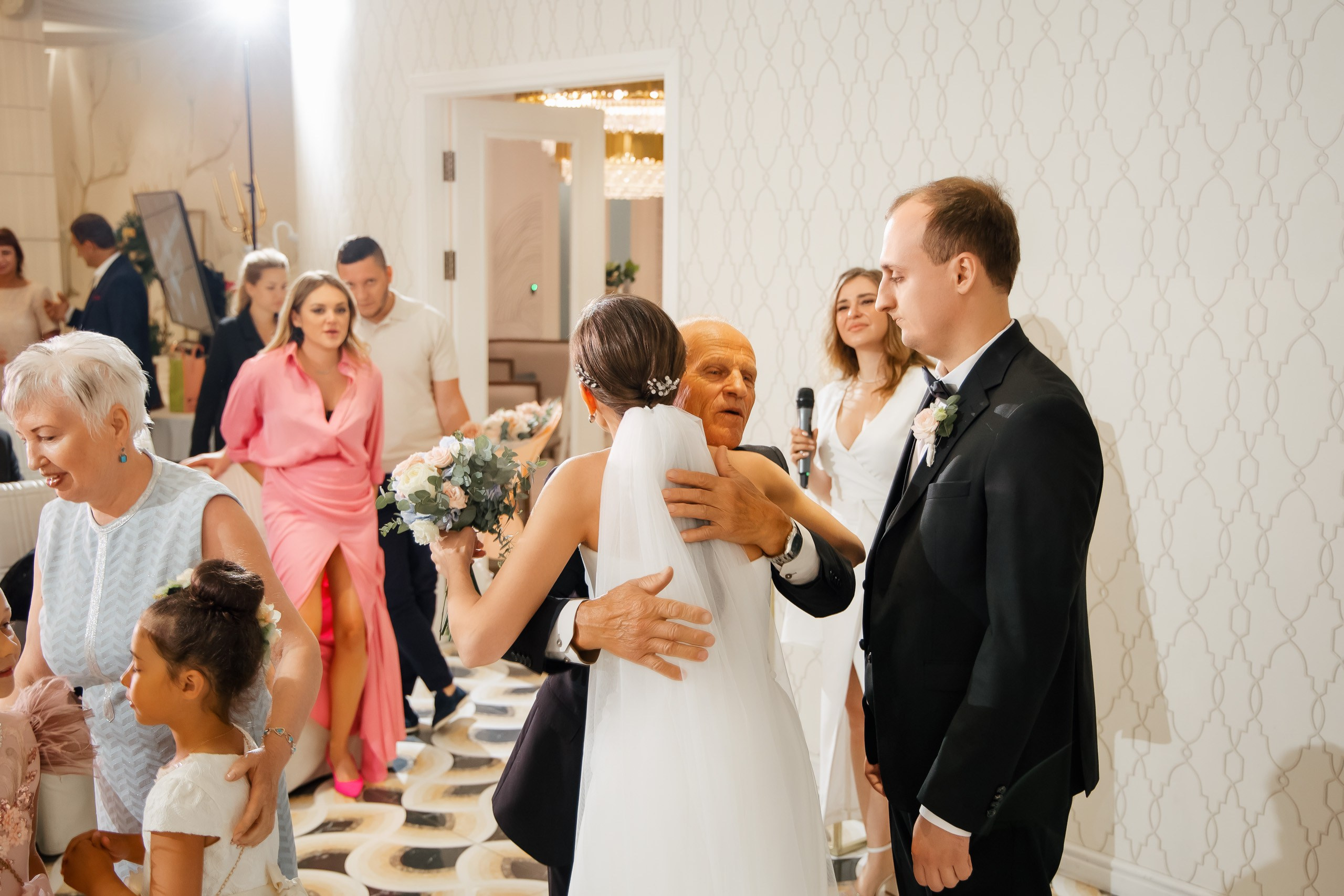 Вячеслав и Анастасия. Karas. Выездная.Полный день. Свадебный фотограф в Хабаровске