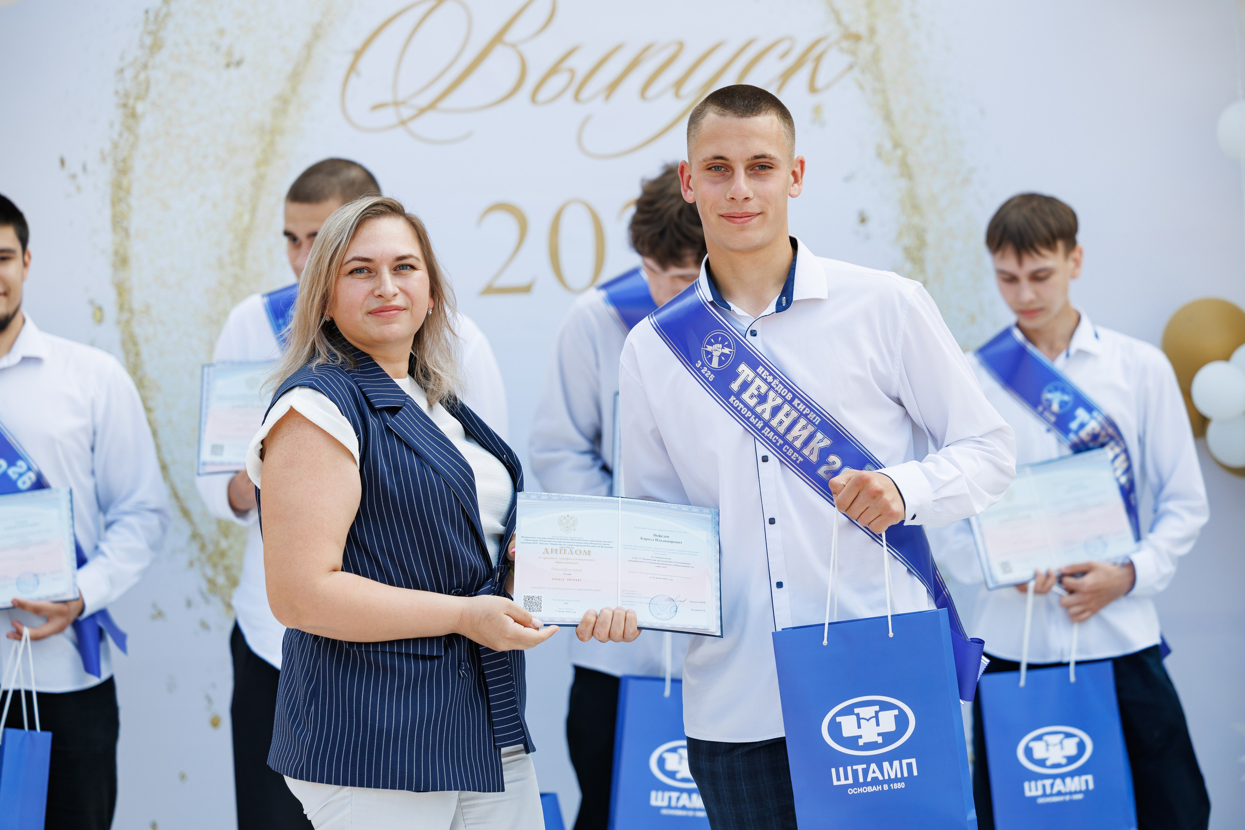 Выпускной РязГМУ Ефремов. Свадебный и портретный фотограф — Мария Костина