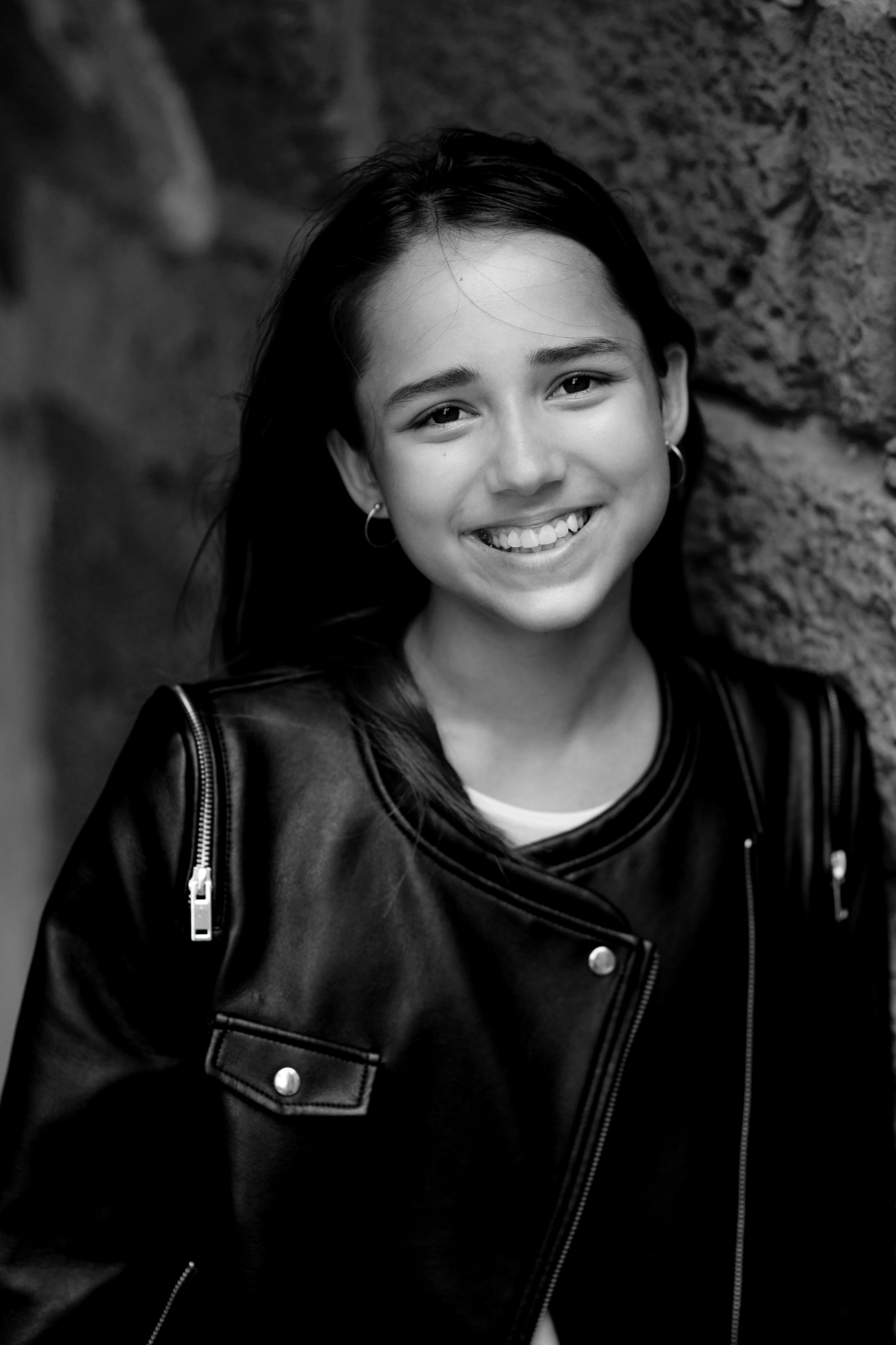 черно-белая фотография, подросток, девочка-подросток, актерское портфолио, фотосессия для подростков, фотограф Москва, детский фотограф Москва, подростковый фотограф , черно-белый портрет, фотосессия в старом городе