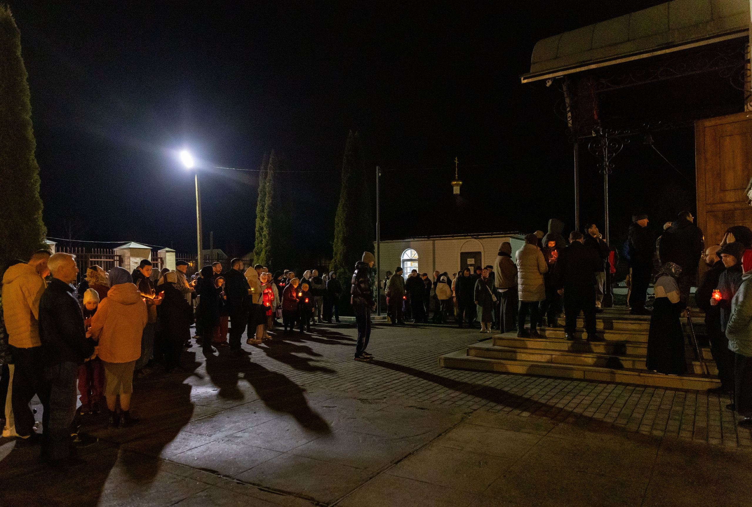 Пасха Воскресенский храм с Ашитково. Семейный и детский фотограф Анна Петракова