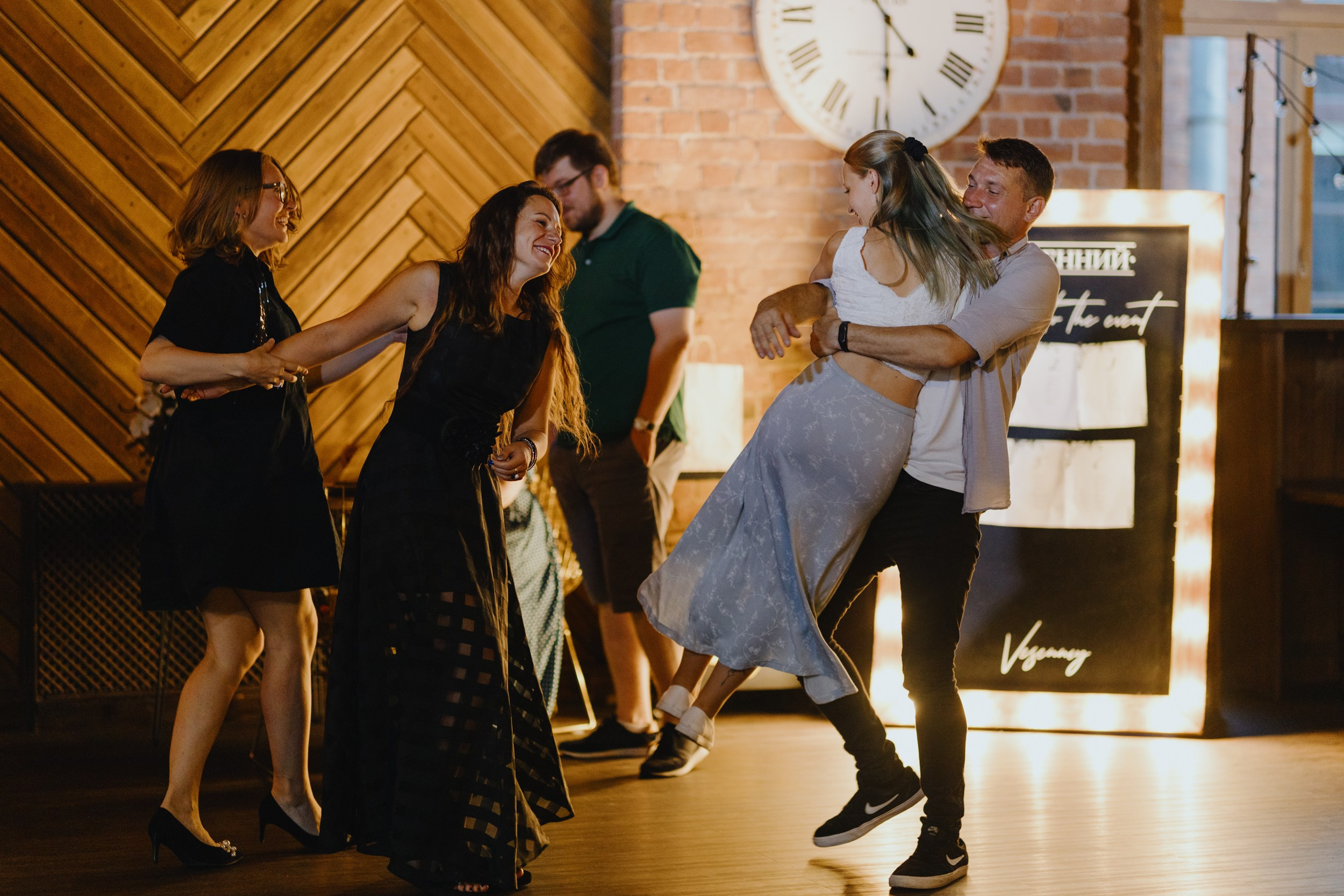 Свадьба Константина и Марии|Банкетный зал «Весенний». Фотограф Илья Чернов