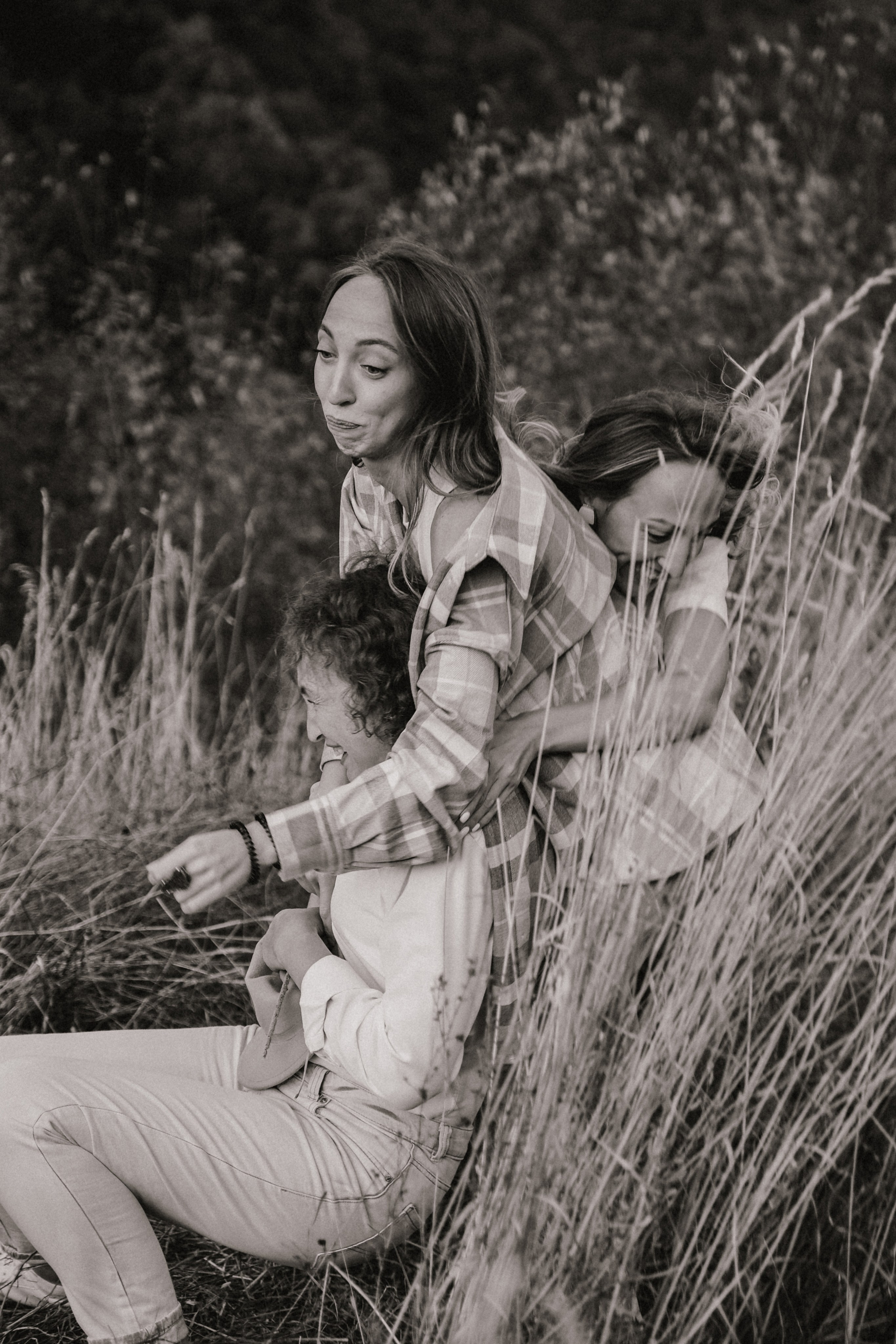 Ксюша и Алена с мамой. Семейный фотограф Москва