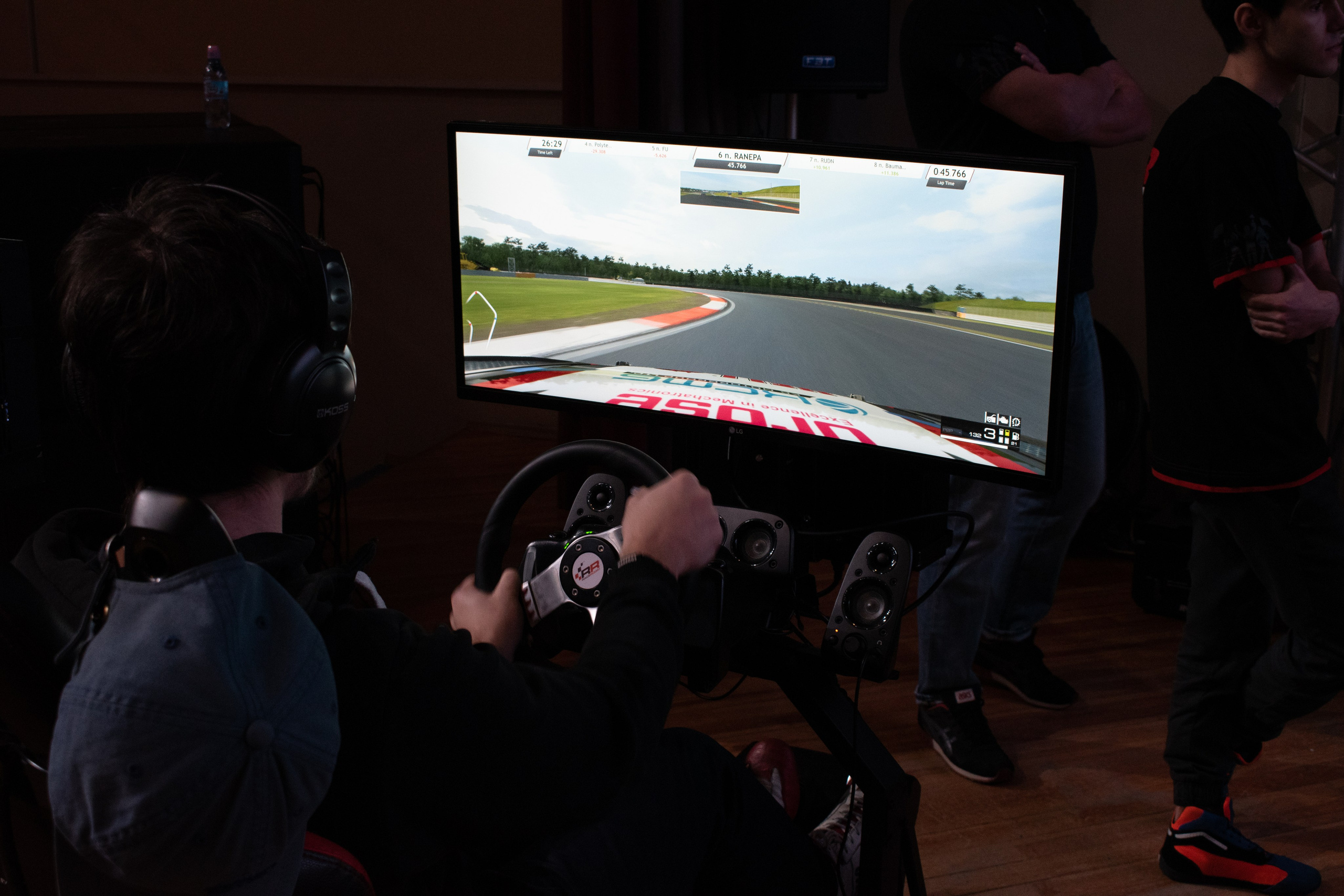 RaceRoom — Командный турнир среди ВУЗов города Москвы | 22.02.20. Репортажный фотограф Сыбер Мартти