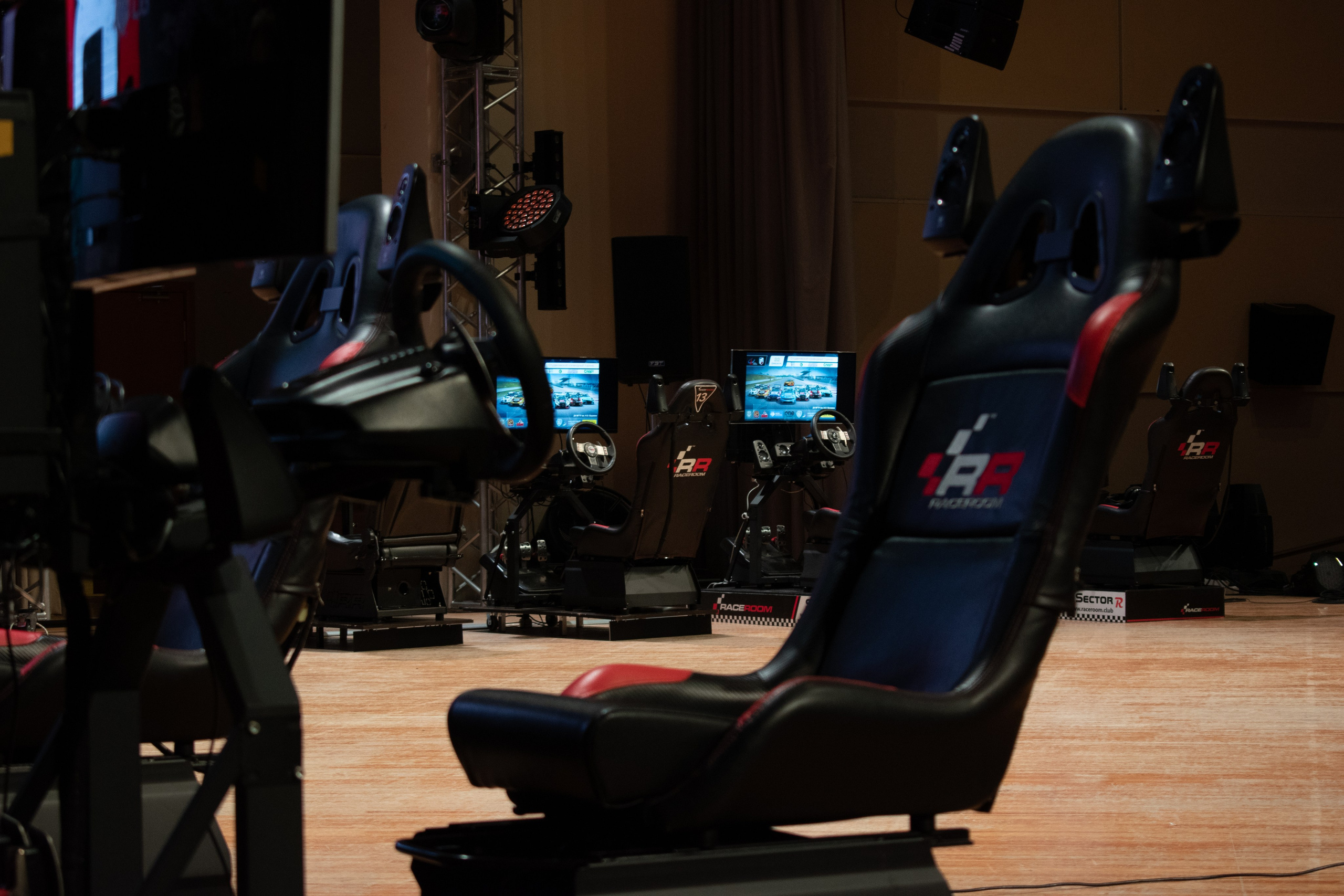 RaceRoom — Командный турнир среди ВУЗов города Москвы | 22.02.20. Репортажный фотограф Сыбер Мартти