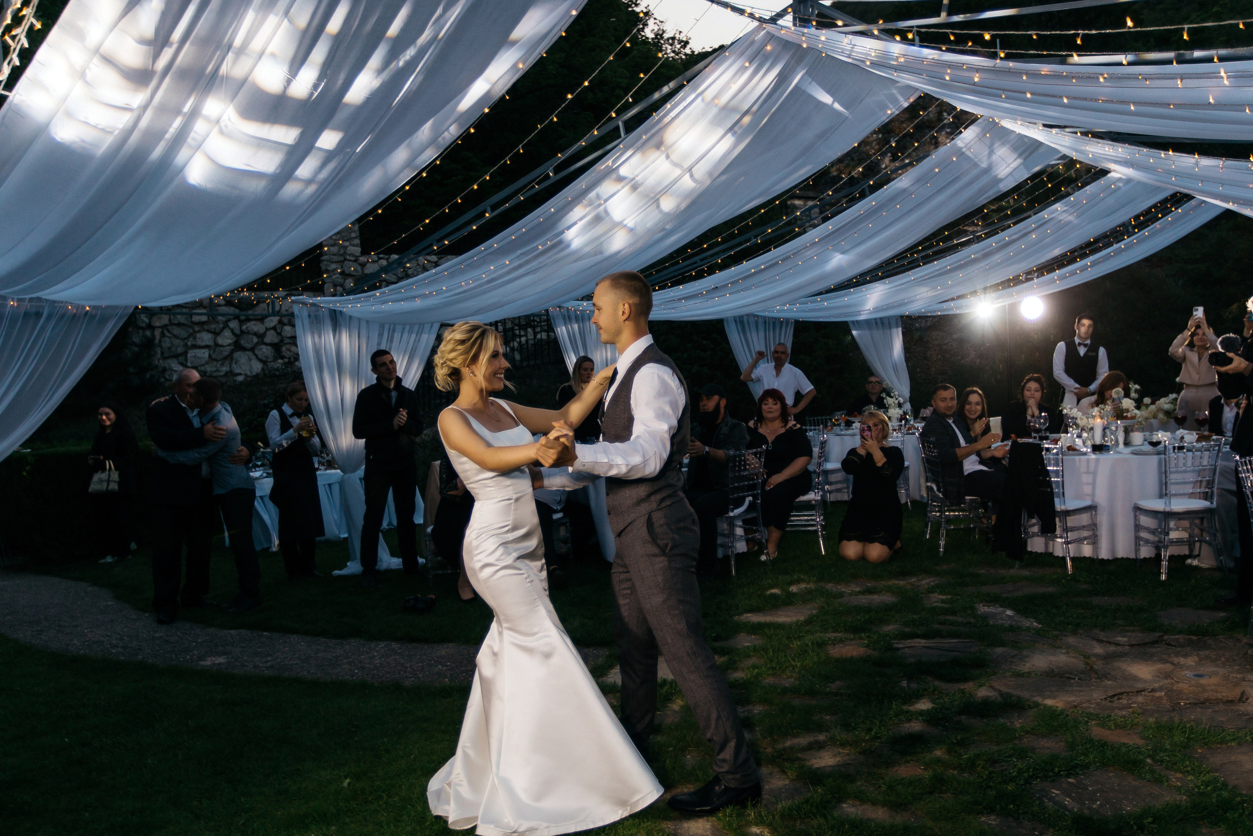 Денис и Алина. Белый замок. Фотограф Анна Лейман. Севастополь