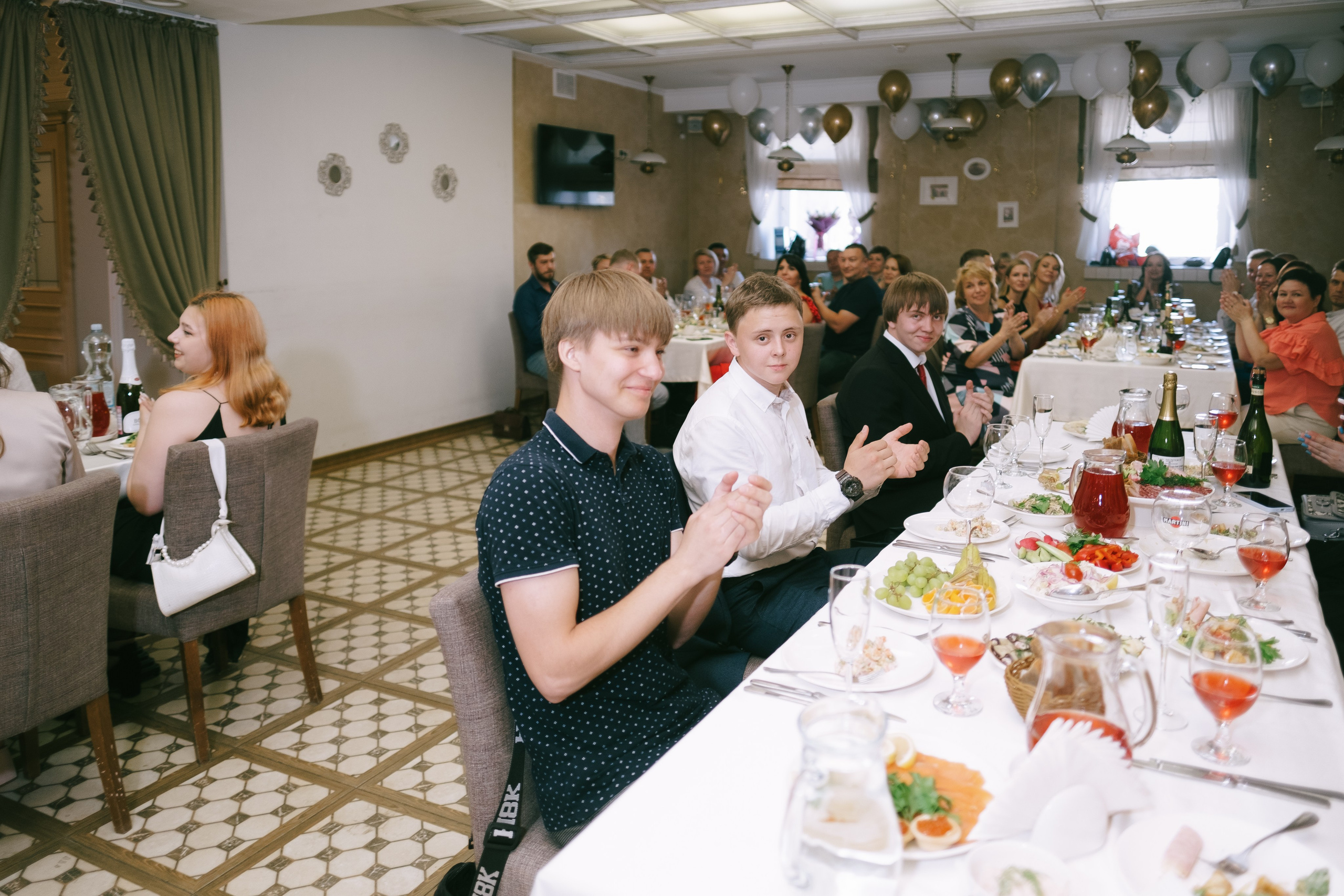 Выпускной школа 33. Свадебный и репортажной фотограф Денис Ожигин в Краснодаре и Краснодарском крае