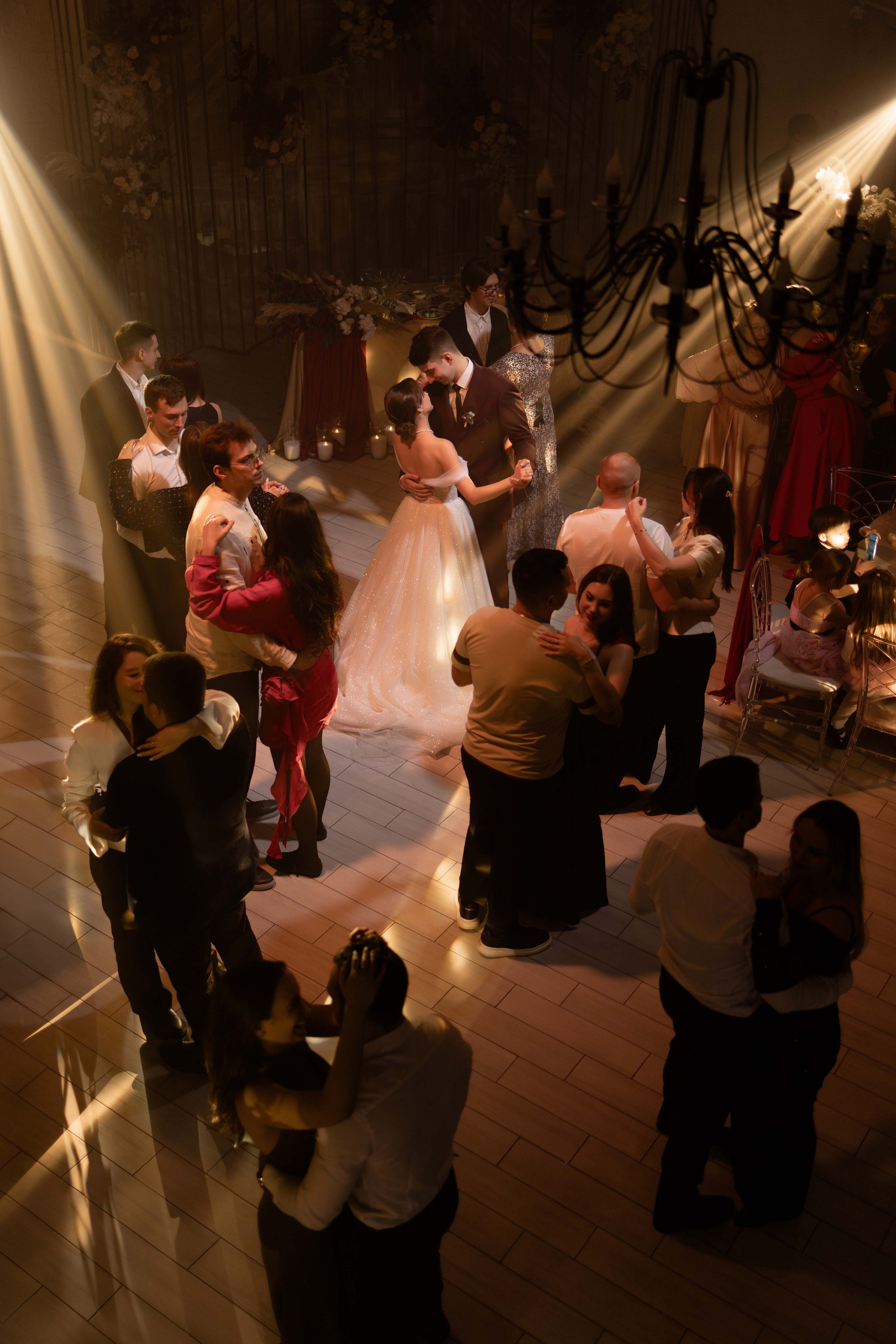 Фотограф Загородняя. Подрядчики и друзья сети свадебных площадок House for wedding