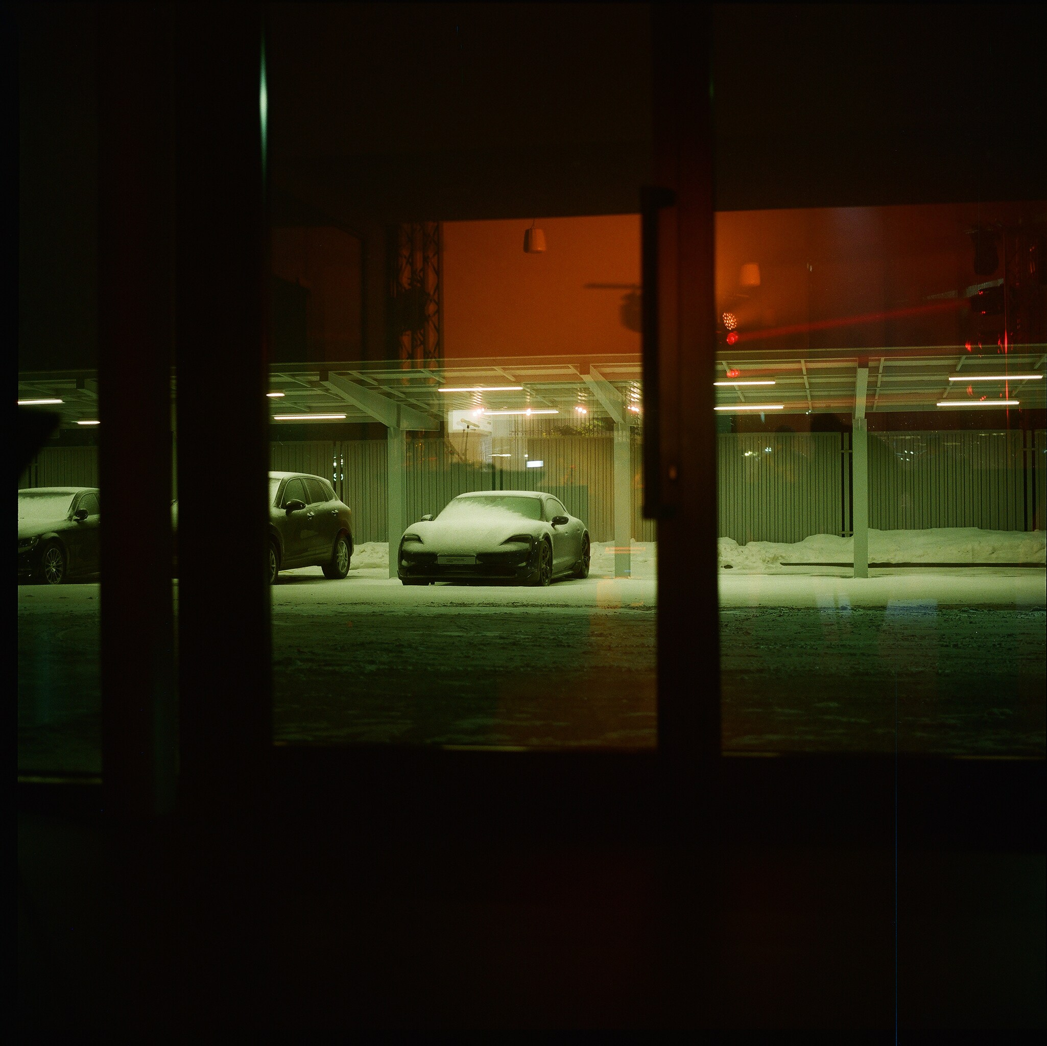 «Night in Salon» Porshe автосалон. Фотограф в Актобе Алексей Вагин