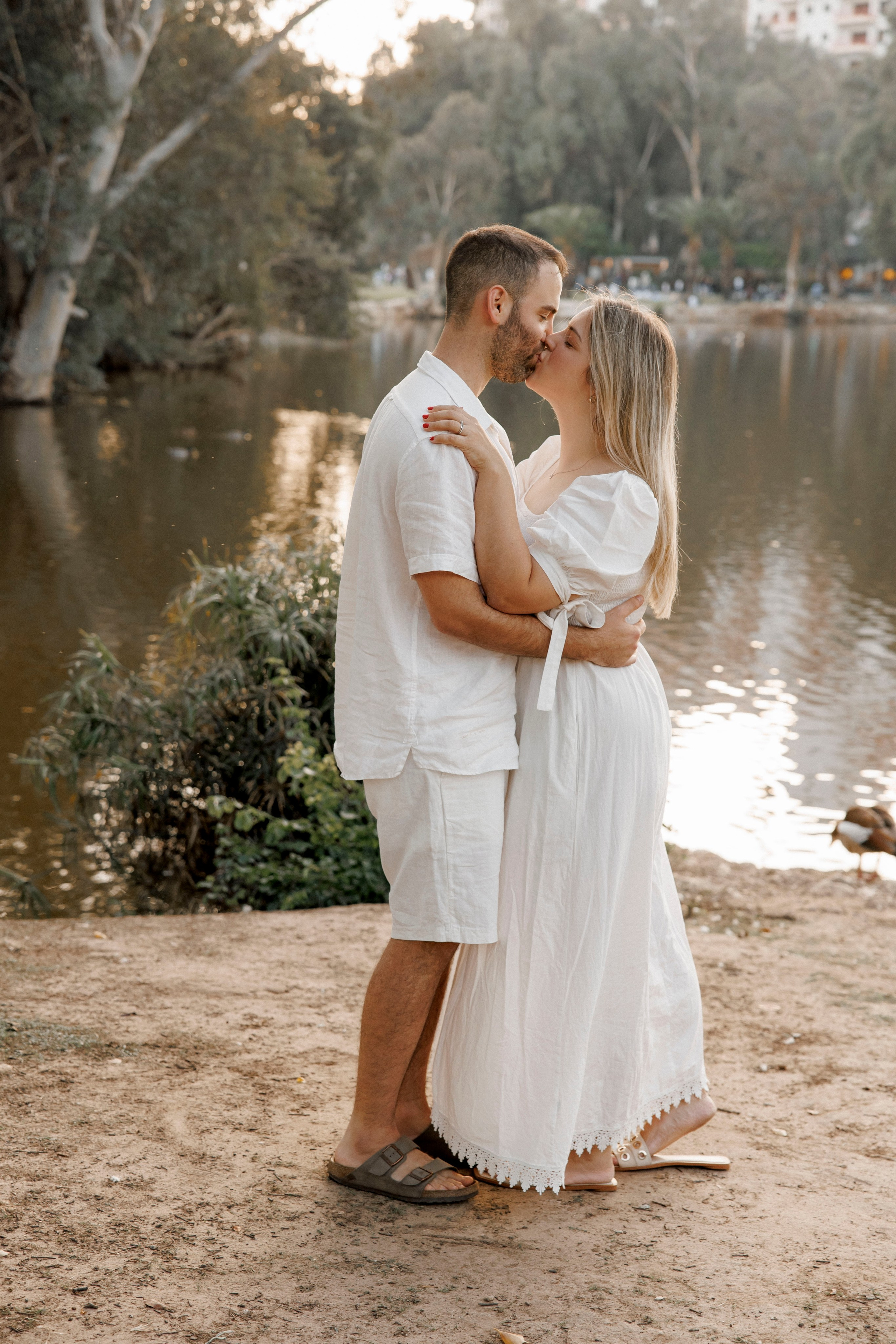 First year photoshoot inside the park (sunset). Wedding and family photographer