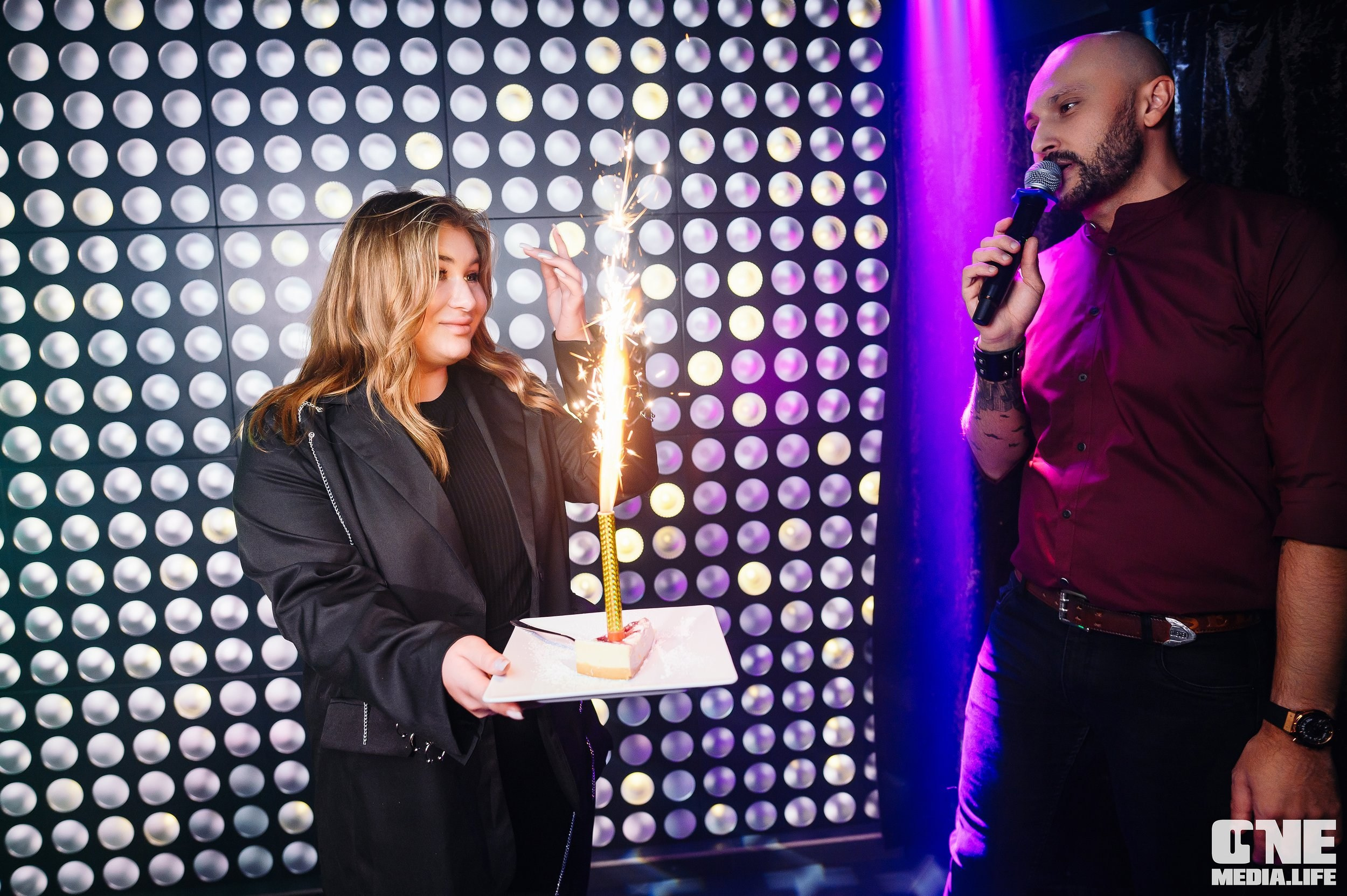 Фоторепортаж из караоке-клуба Эйфория. One Media Life: фоторепортажи, фотоотчеты с мероприятий и заведений