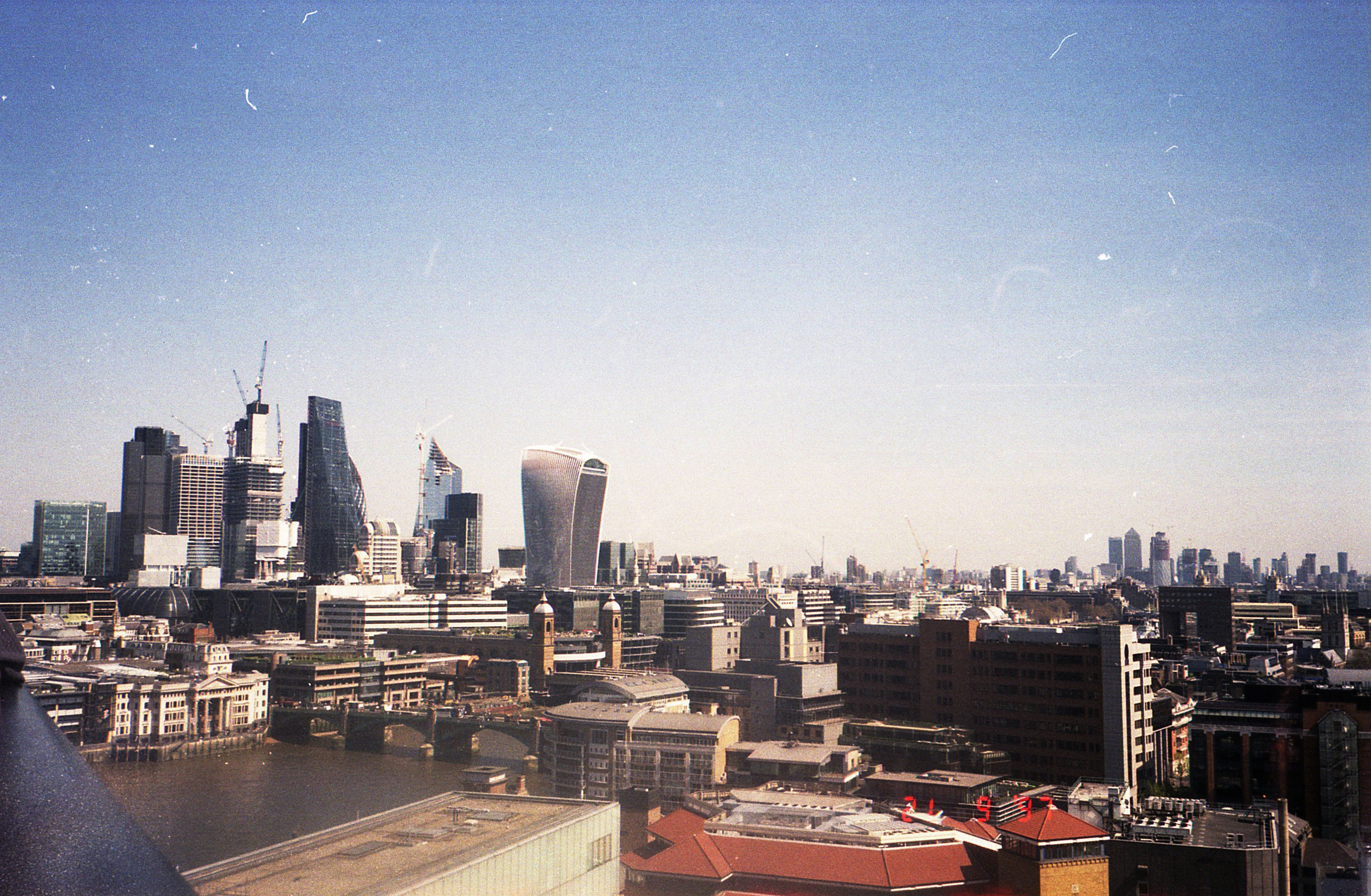 Analog London. Iraogo