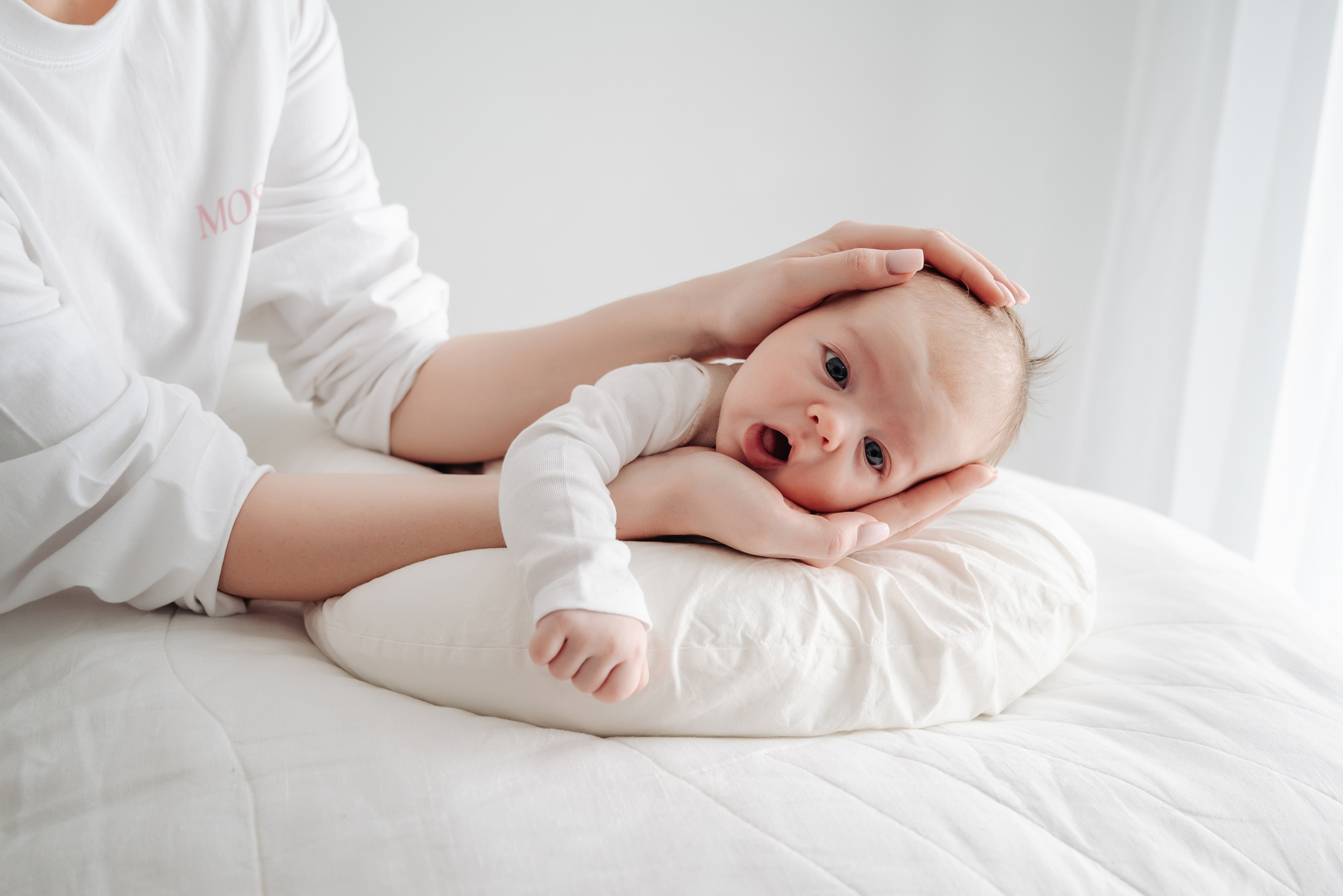 Newborn. Фотограф Татьяна Ульянова. Съёмка выписки из роддома, Таинства Крещения