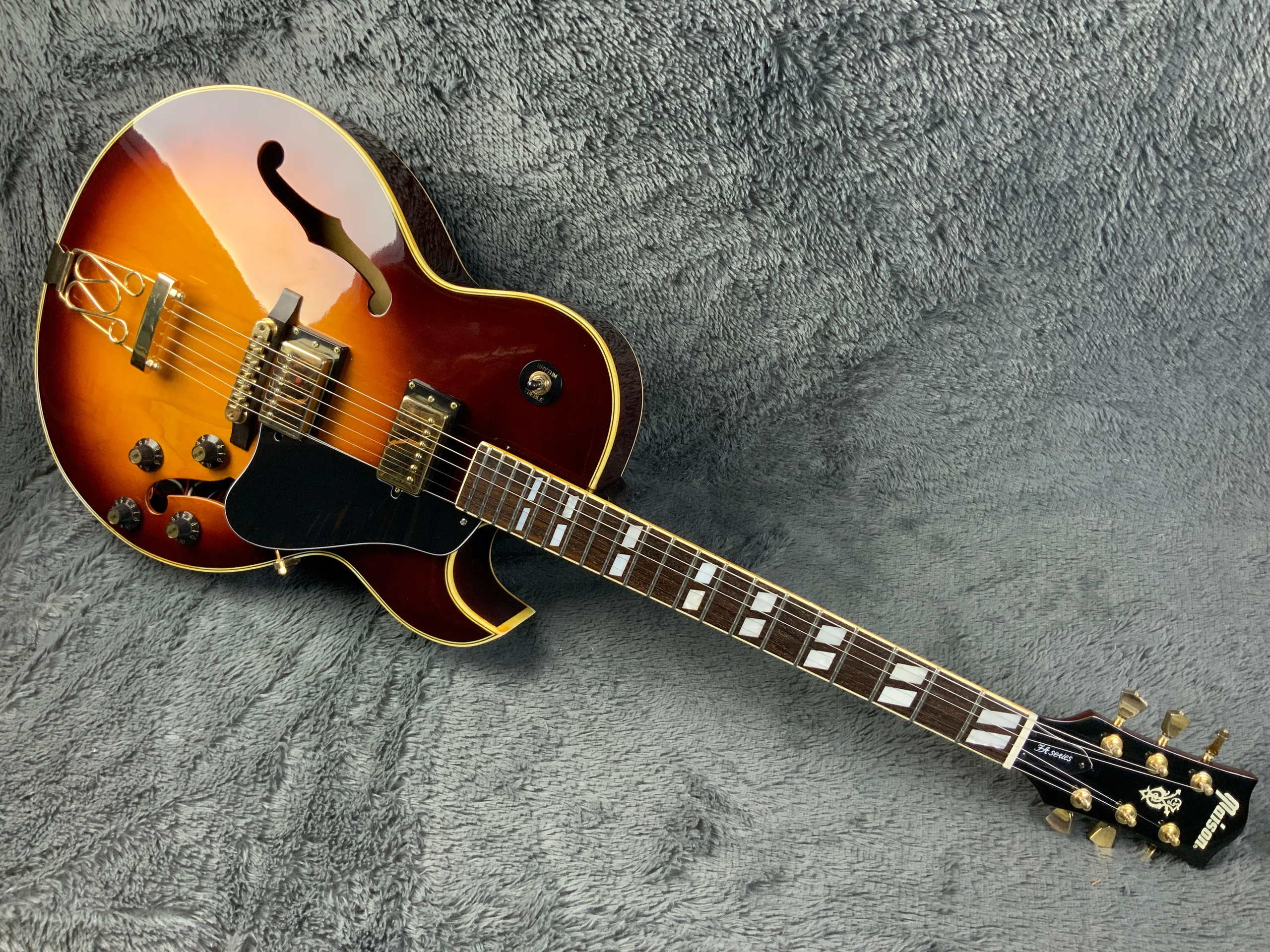 Maison FA-660 Gibson ES-175