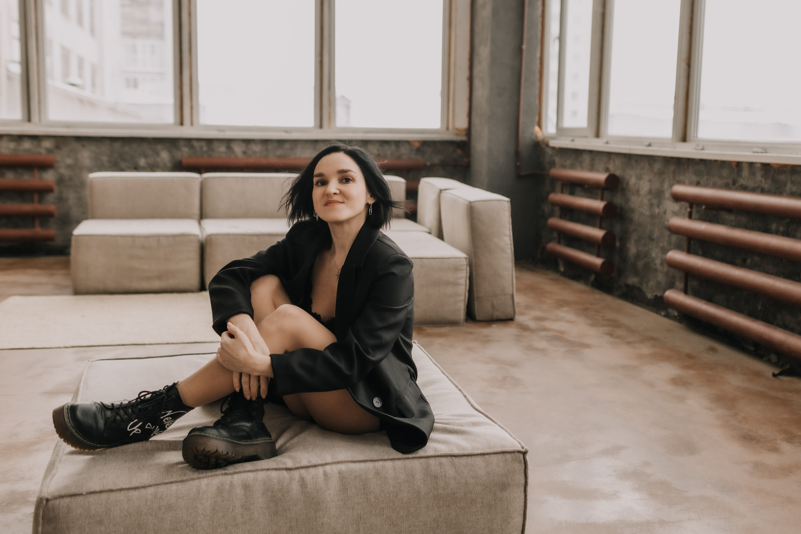 Студия FOTONIKA ЗАЛ ЦЕХ 430. Фотограф Софья Васильковская