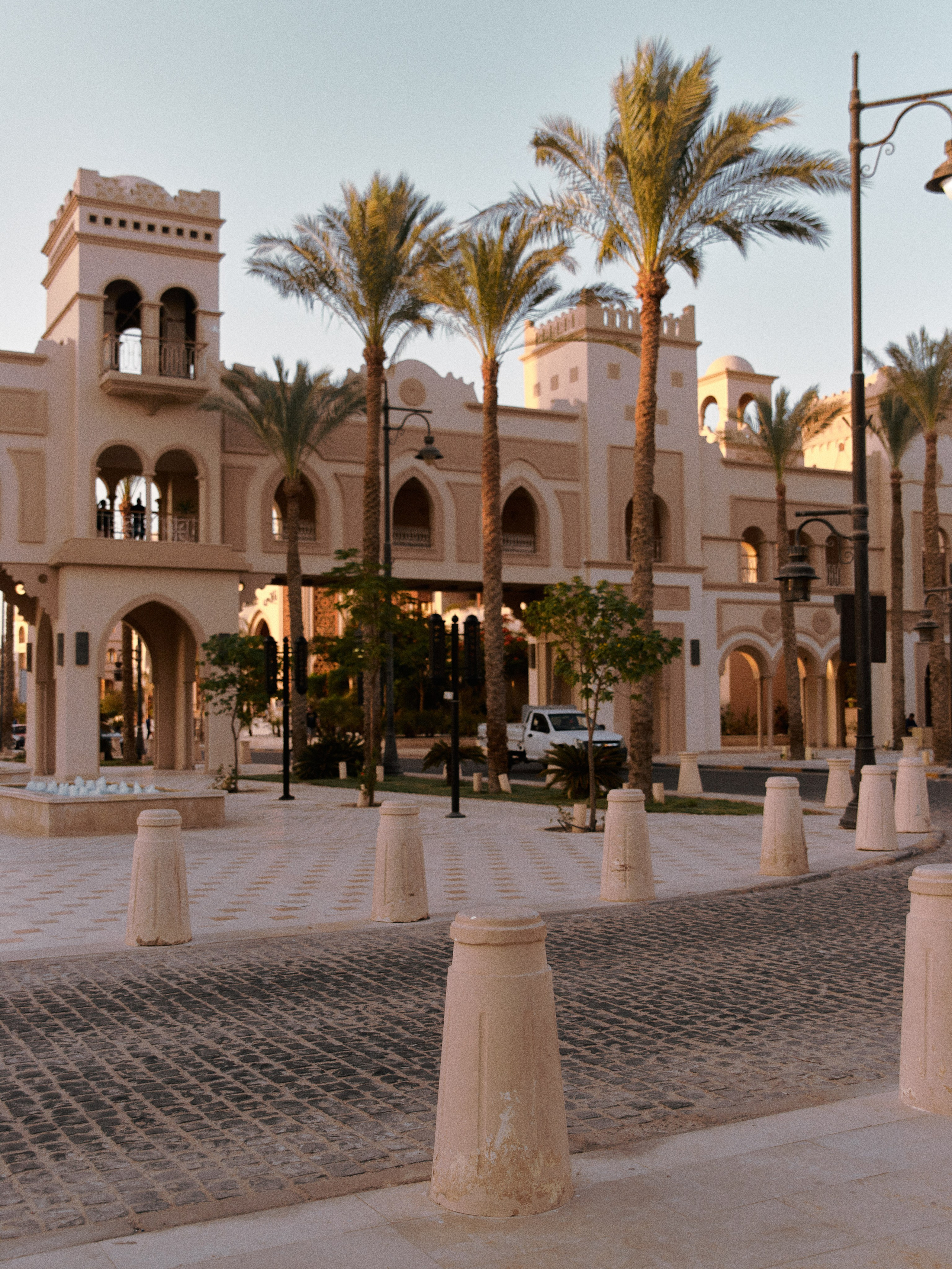 Улицы. Jorgis Talè — photographer, kind person, teacher of arts and other mag