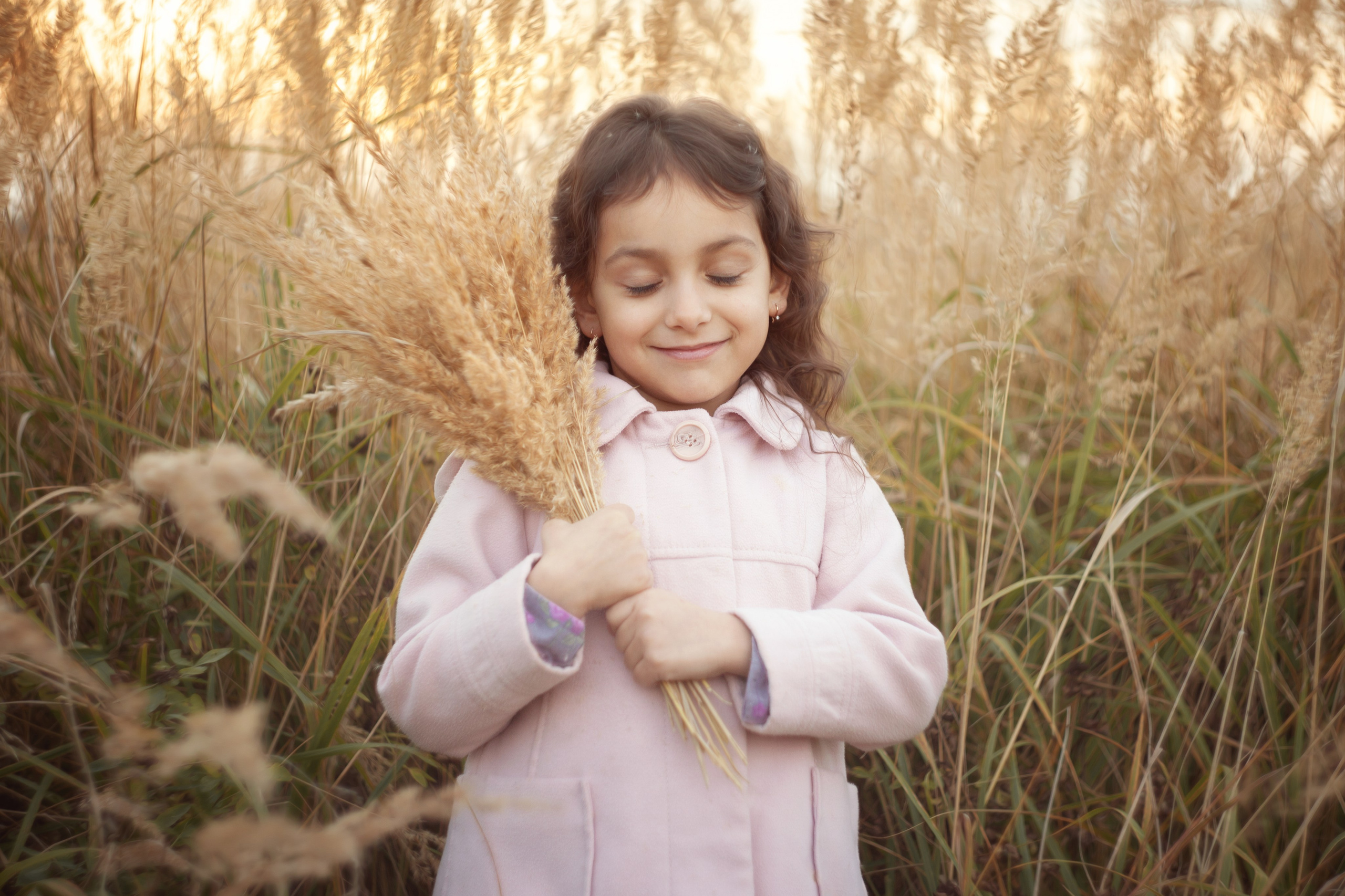 Аиша. Фотограф Антонина Свешникова. ВЫПУСКНЫЕ ФОТОКНИГИ для детских садов и школ. Москва, Владимир