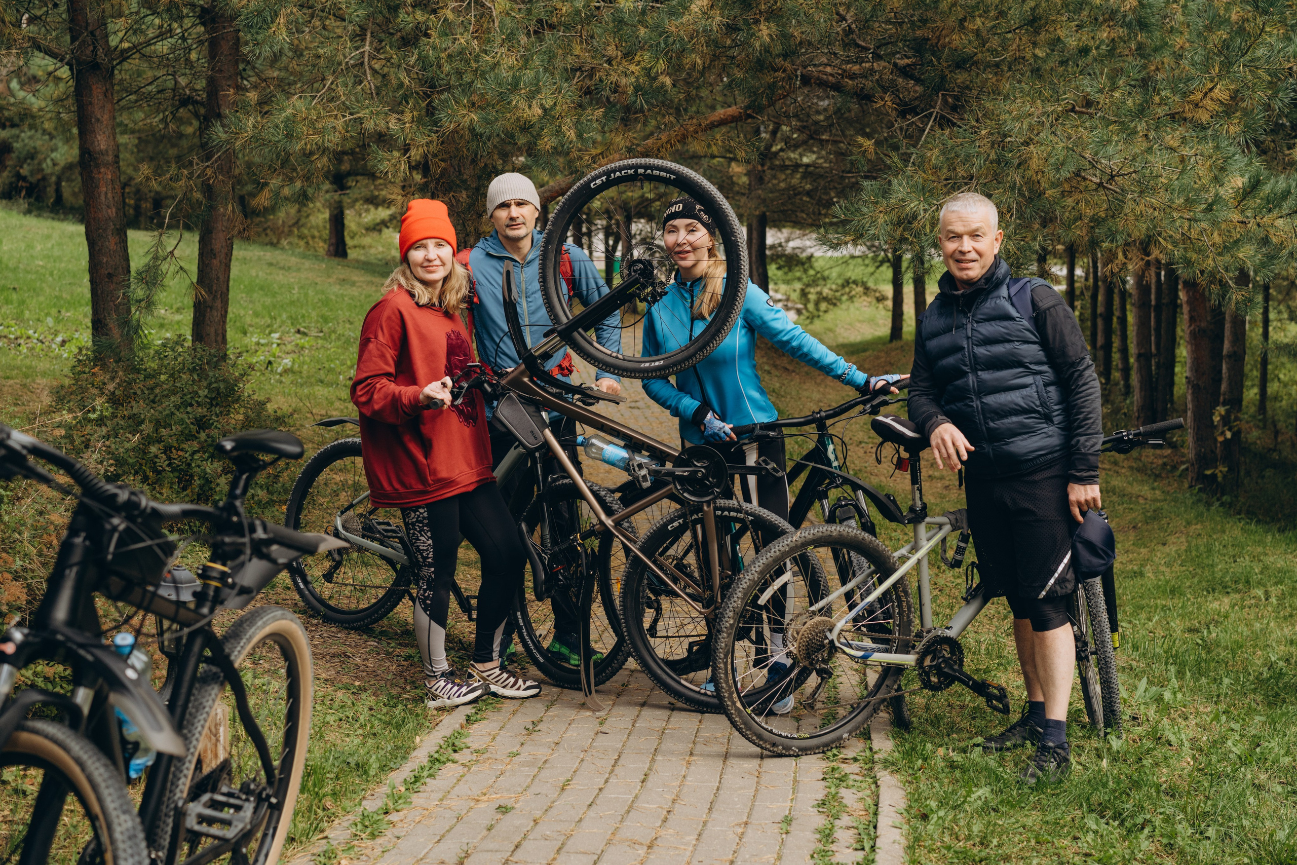 Экскурсии на велосипедах в Заокском районе + фотосессии. Лиза Фирстова