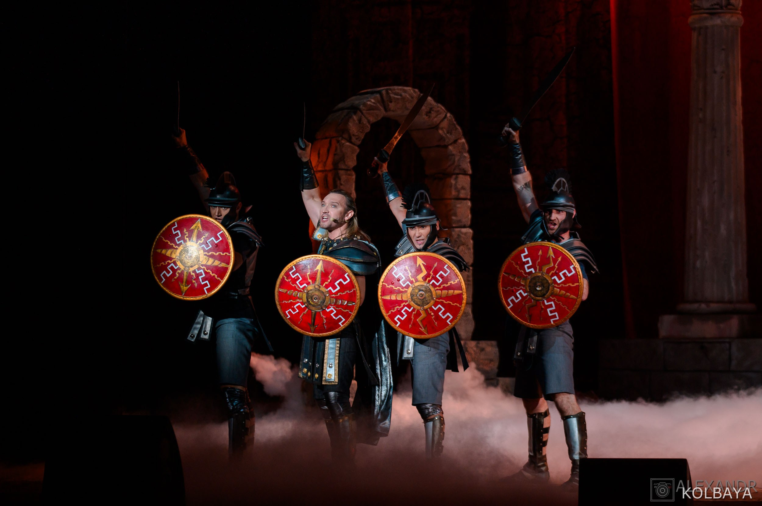 Фоторепортаж со спектакля Гладиатор в Театре Терезы Дуровой. Концертный и театральный репортажный фотограф в Москве Александр Колбая