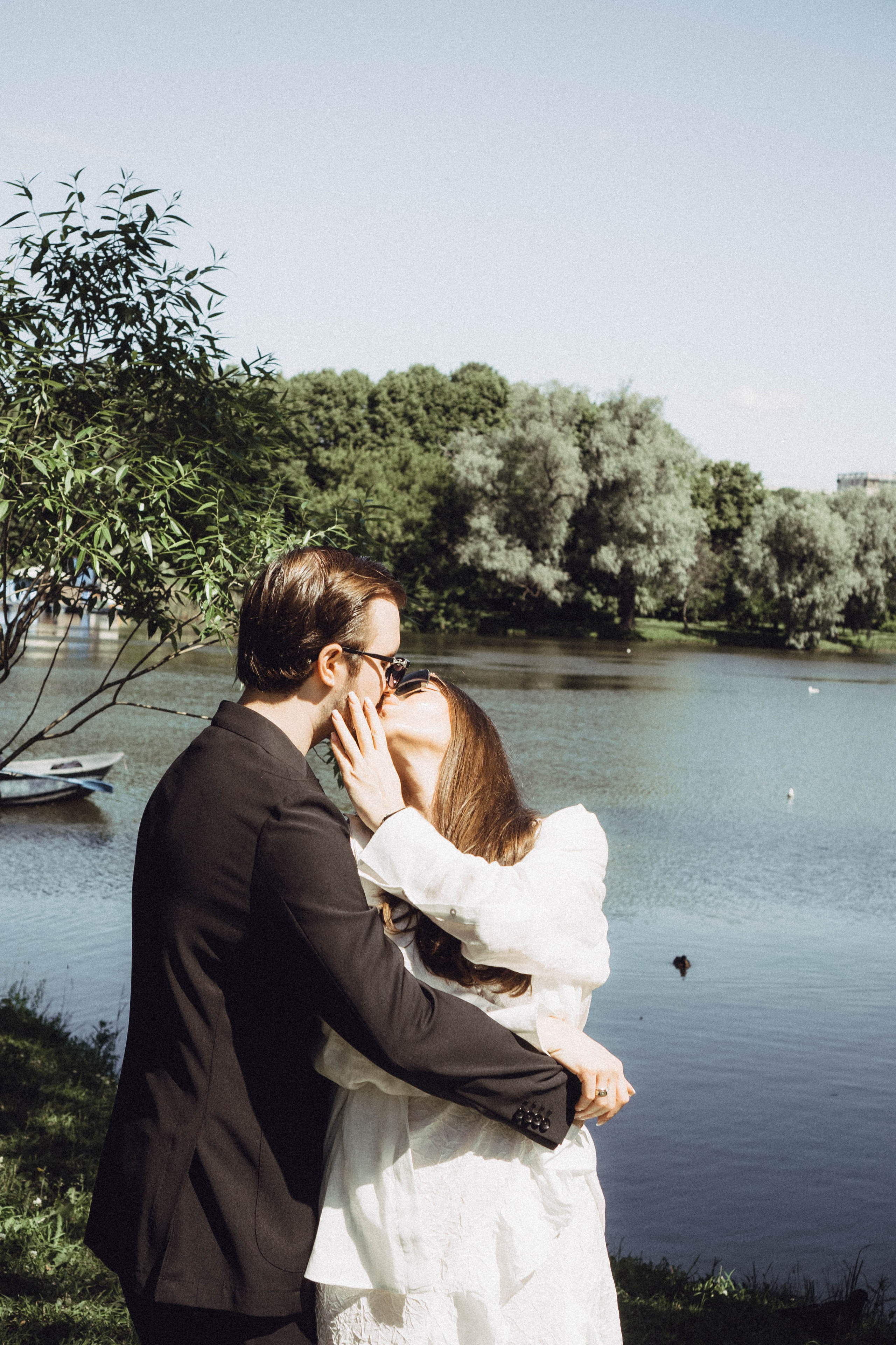 СВАДЕБНАЯ СЬЕМКА В ПАРКЕ ПОБЕДЫ И ПРОГУЛКА ПО МОСКОВСКОМУ ПРОСПЕКТУ. Профессиональный фотограф, Санкт-Петербург — Виктория Богомолова
