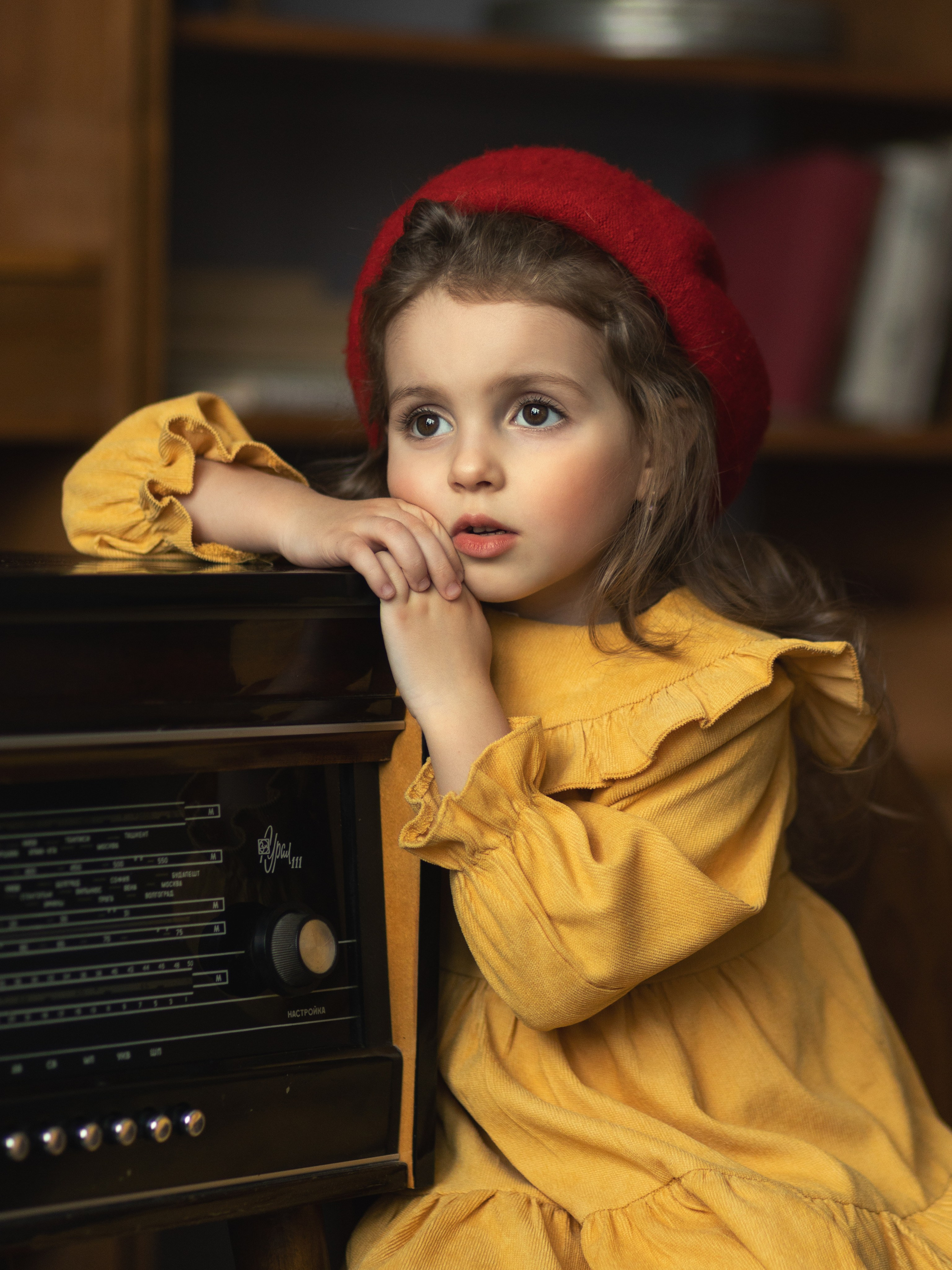 Детский портрет в Петергофе