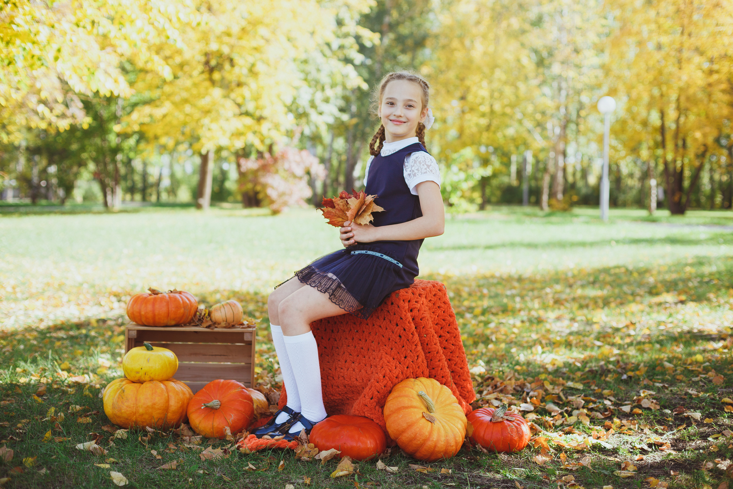 Школьная фотосессия на 31 августа. 1,2,3 сентября. Портреты детей 4-6 штук. Групповые общие 2-5 шт. Цена 450р. (1). Семейный и детский фотограф в Сухом Логу Ольга Кайгородова