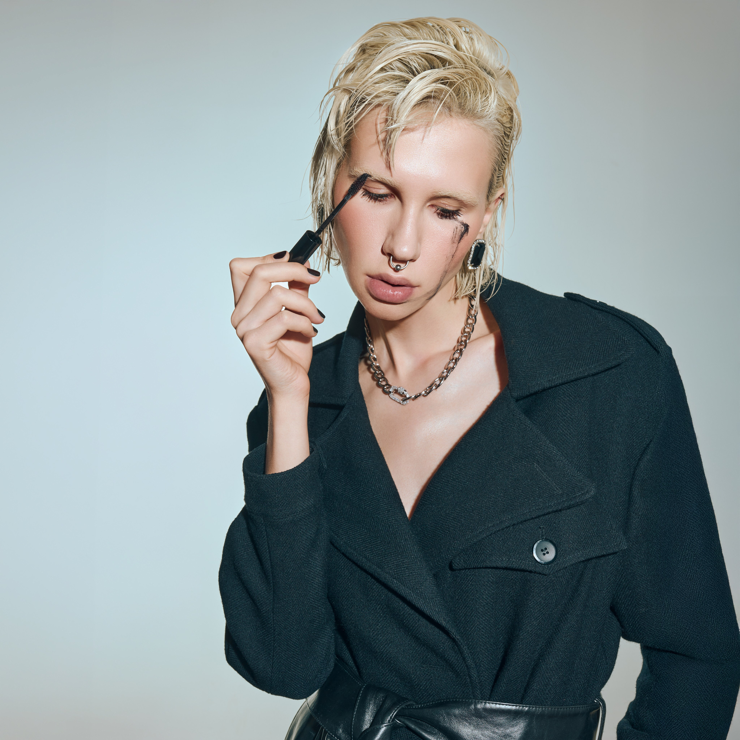 Retusher Maryia Buhai