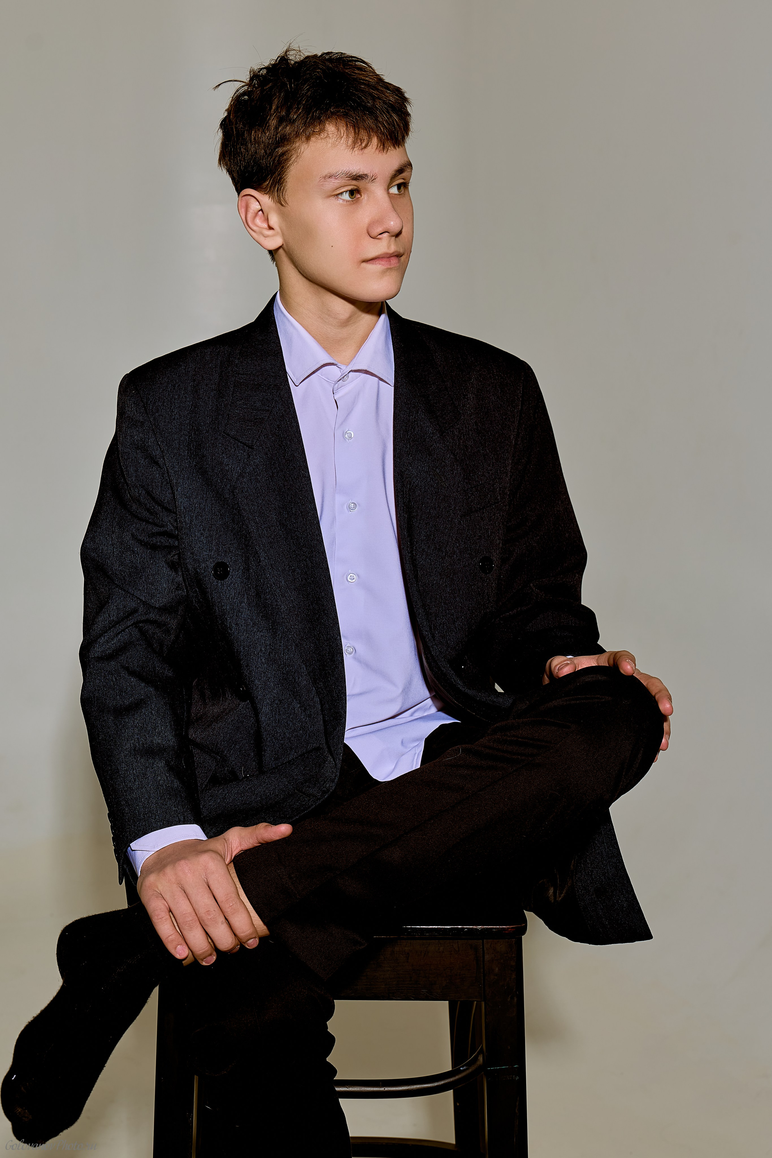 Жёсткий студийный свет и студийное оборудование