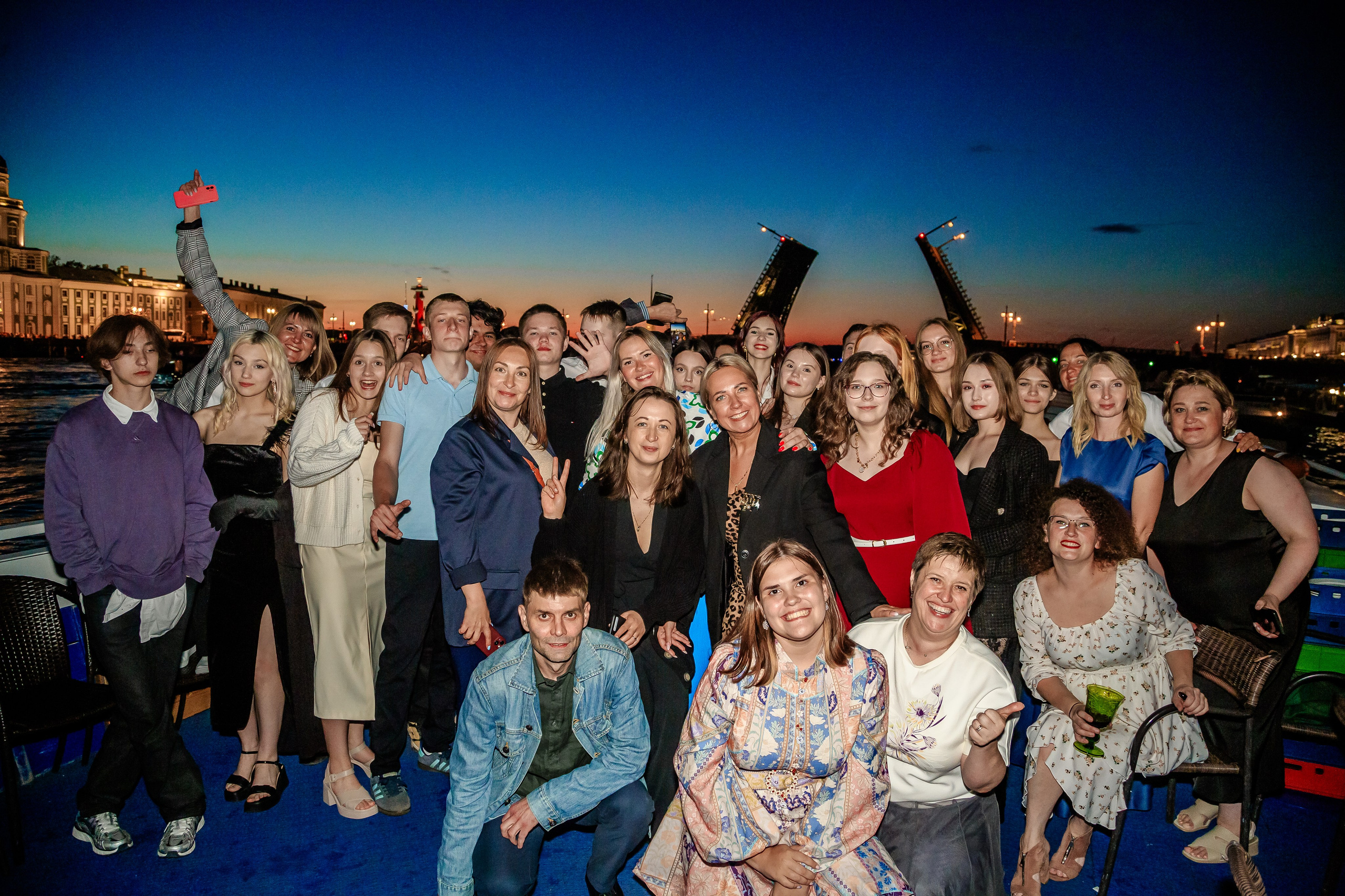 Выпускной на теплоходе. Фотограф в Санкт-Петербурге Чумаков Семен