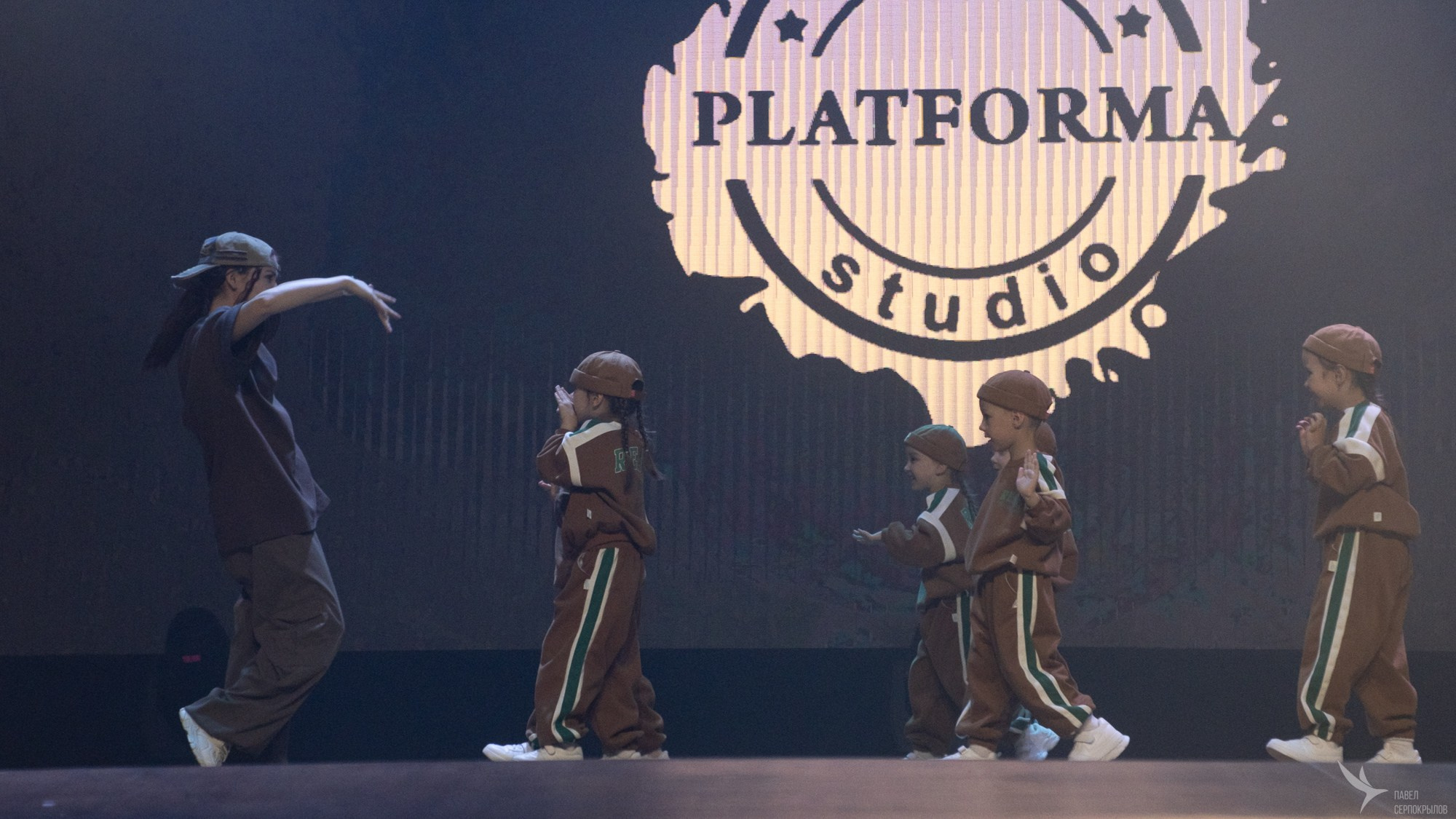Отчетный концерт студии танцев PLATFORMA. Репортажный фотограф в Казани Павел Серпокрылов