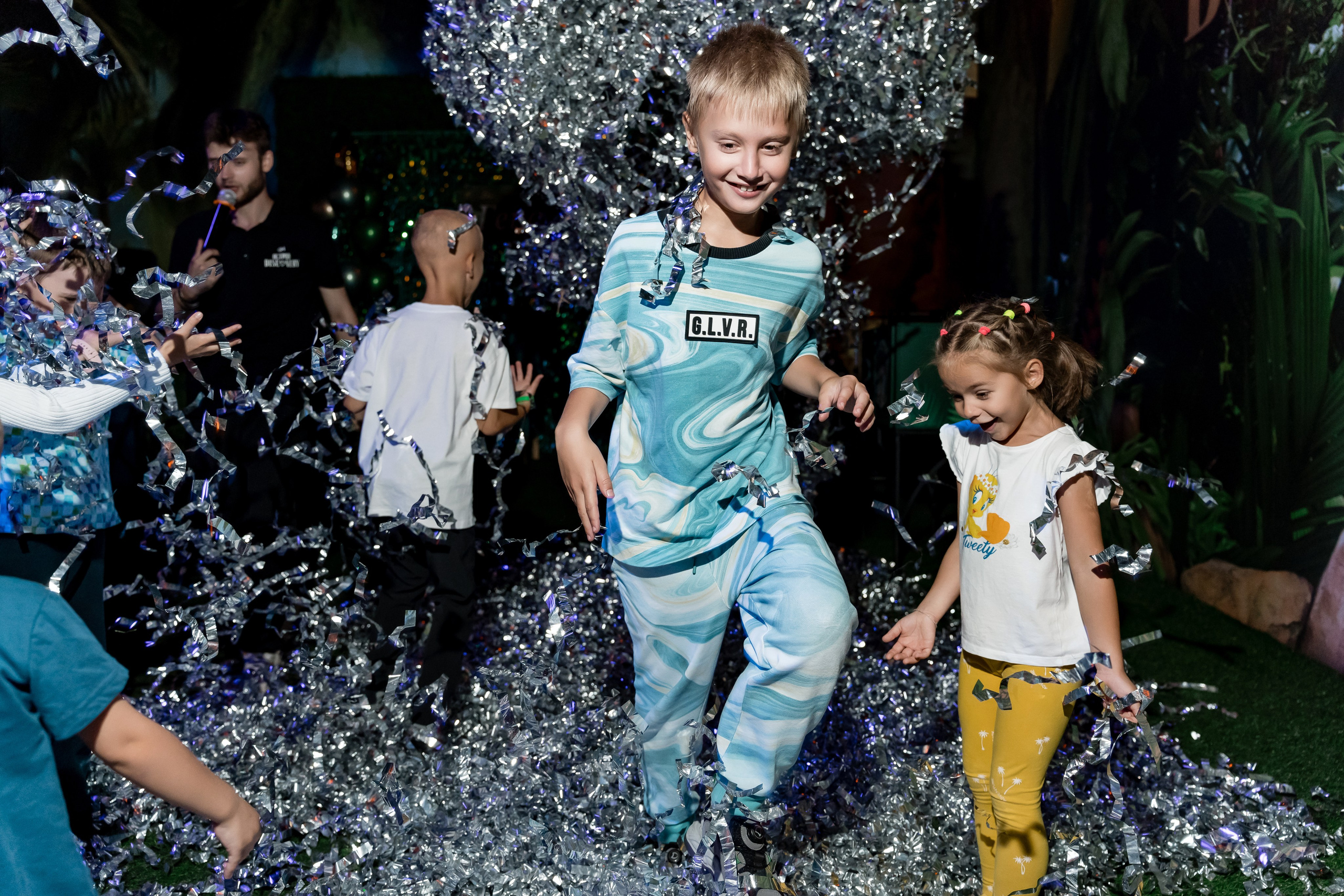 С Днем Рождения, Гена! Остров Discovery