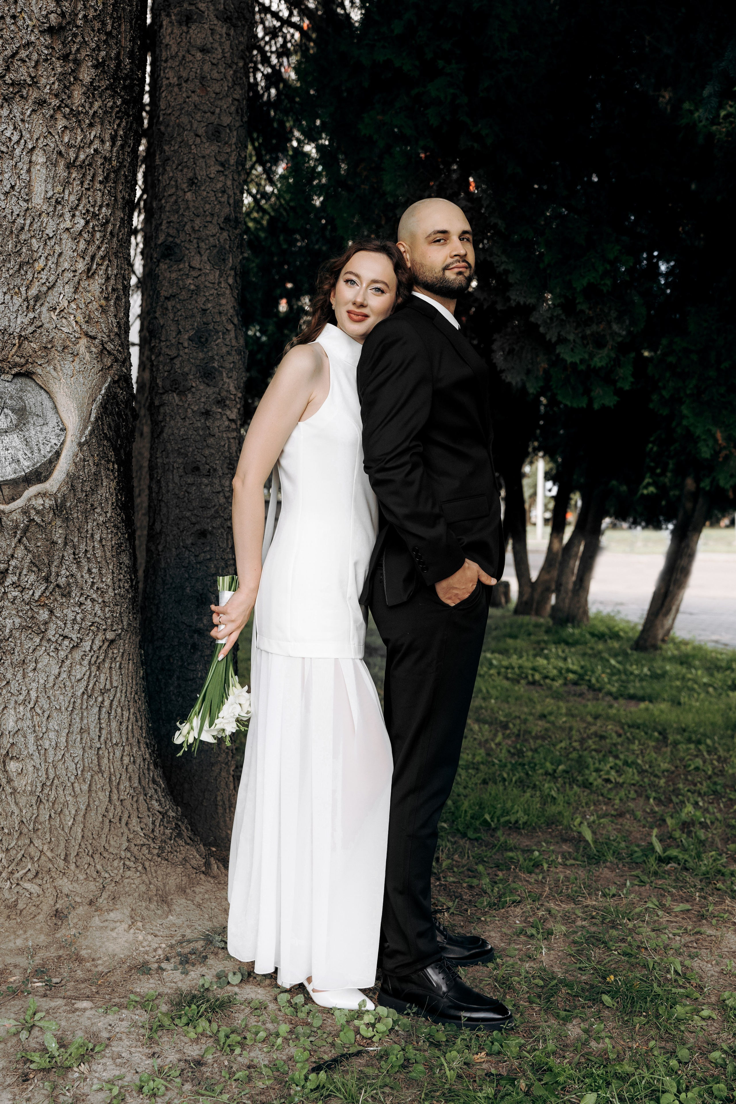 Любовь на фоне старого аэропорта. Ваш семейный фотограф в Минске — Вика Трегубова