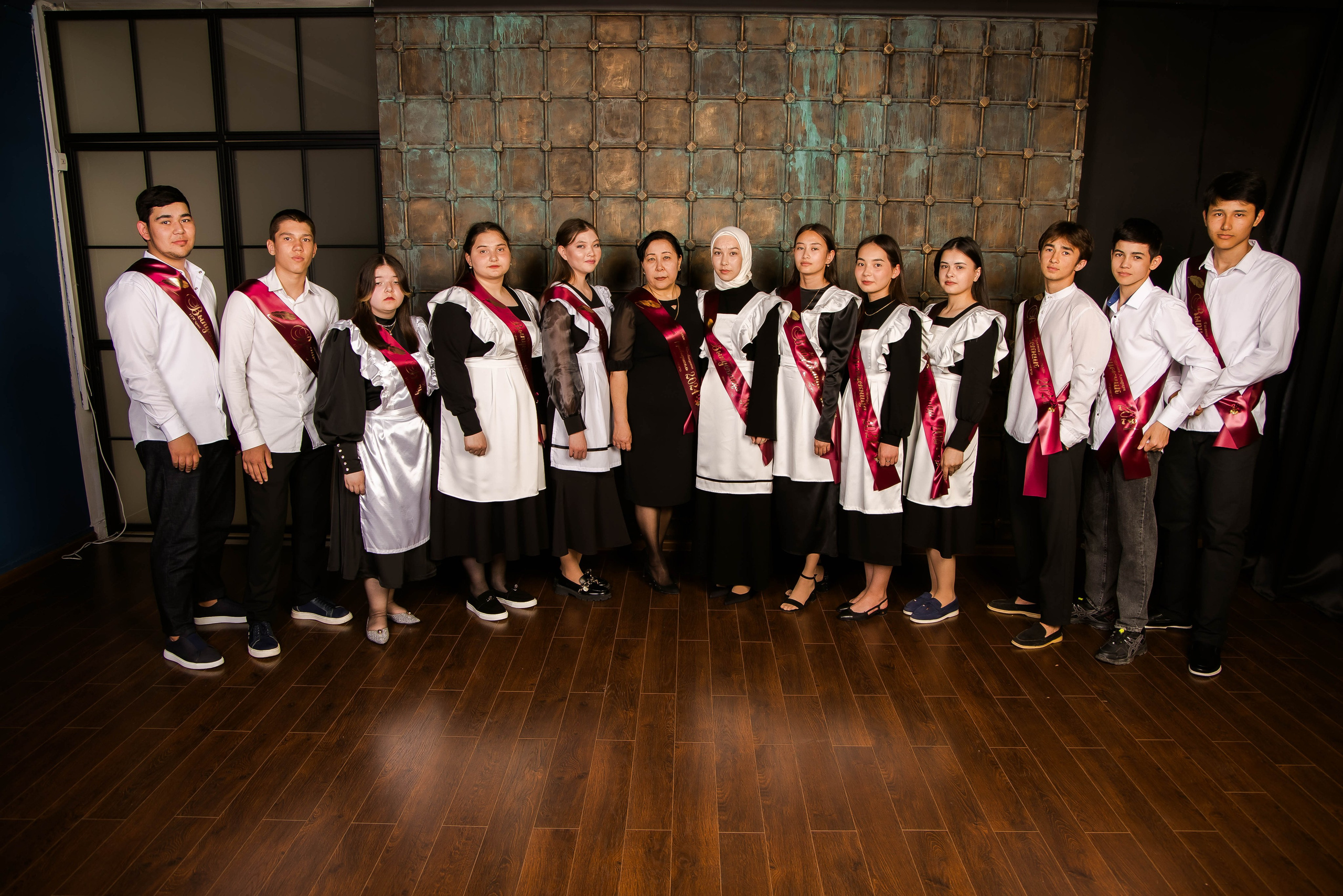 Выпуск 2024 Махачкала МБОУ СОШ 21. Свадебный и семейный фотограф респ. Дагестан и г. Москва Диана Старри