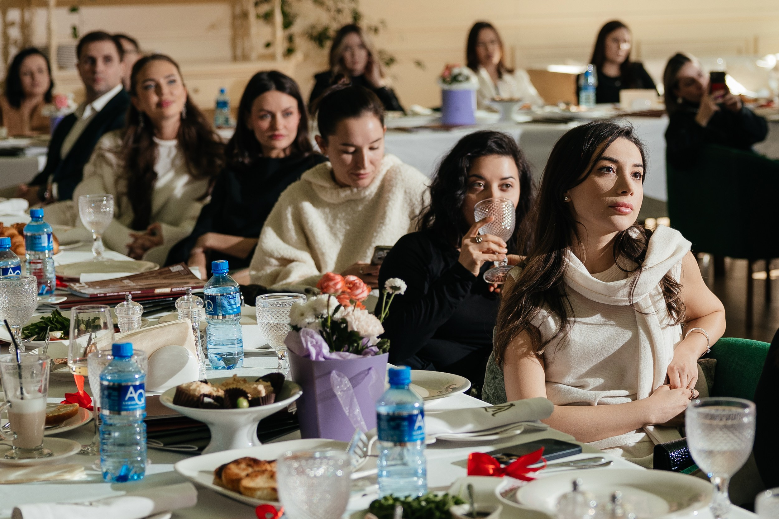 «Завтрак с Дорогим». Разговор об искусстве с Мариной Тевзадзе. Репортажный и свадебный фотограф в Краснодаре Владислав Рыжов