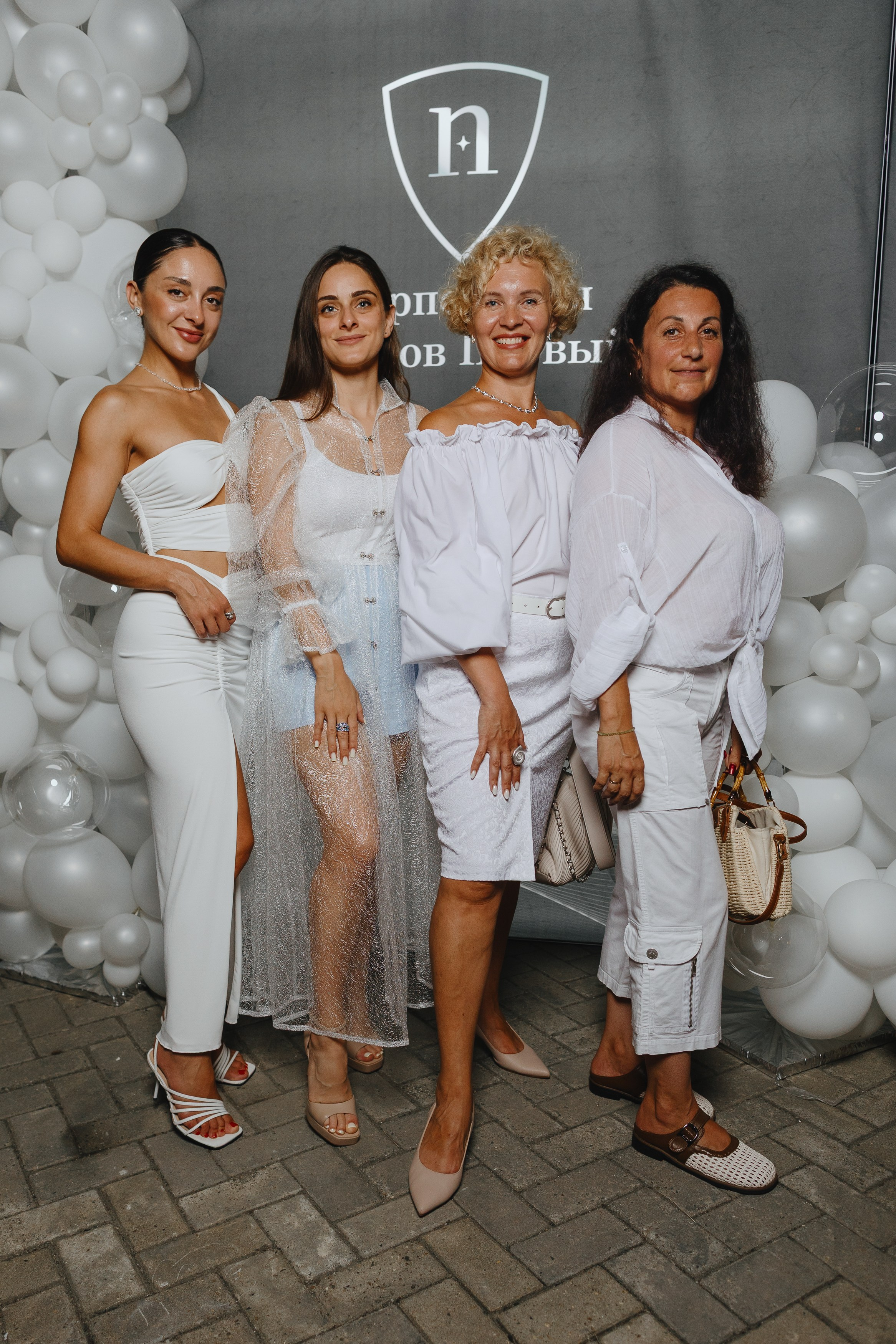 «White Party» в Ратонде Сочи. RetroChic Фото