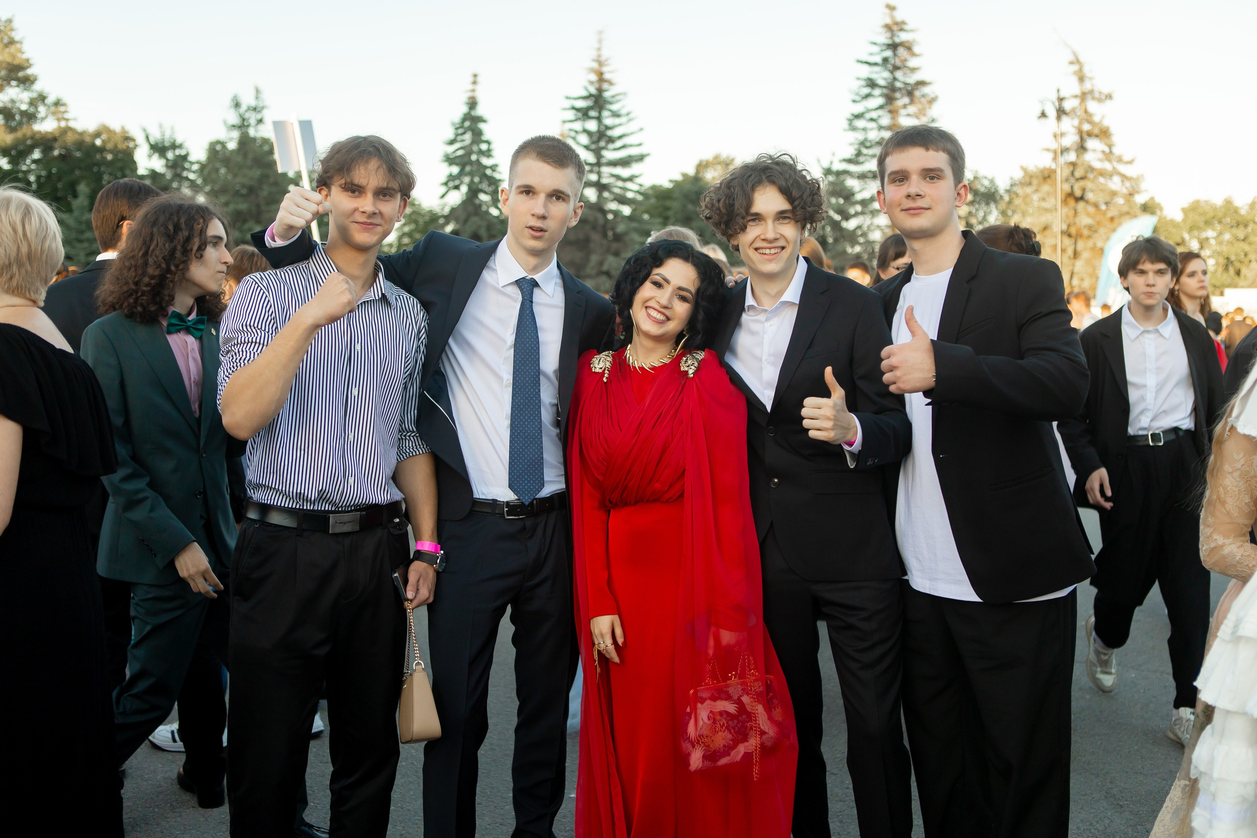 Выпускной Гимназия 12 2024 г. Свадебный и портретный Фотограф в Липецке Дмитрий Котюков