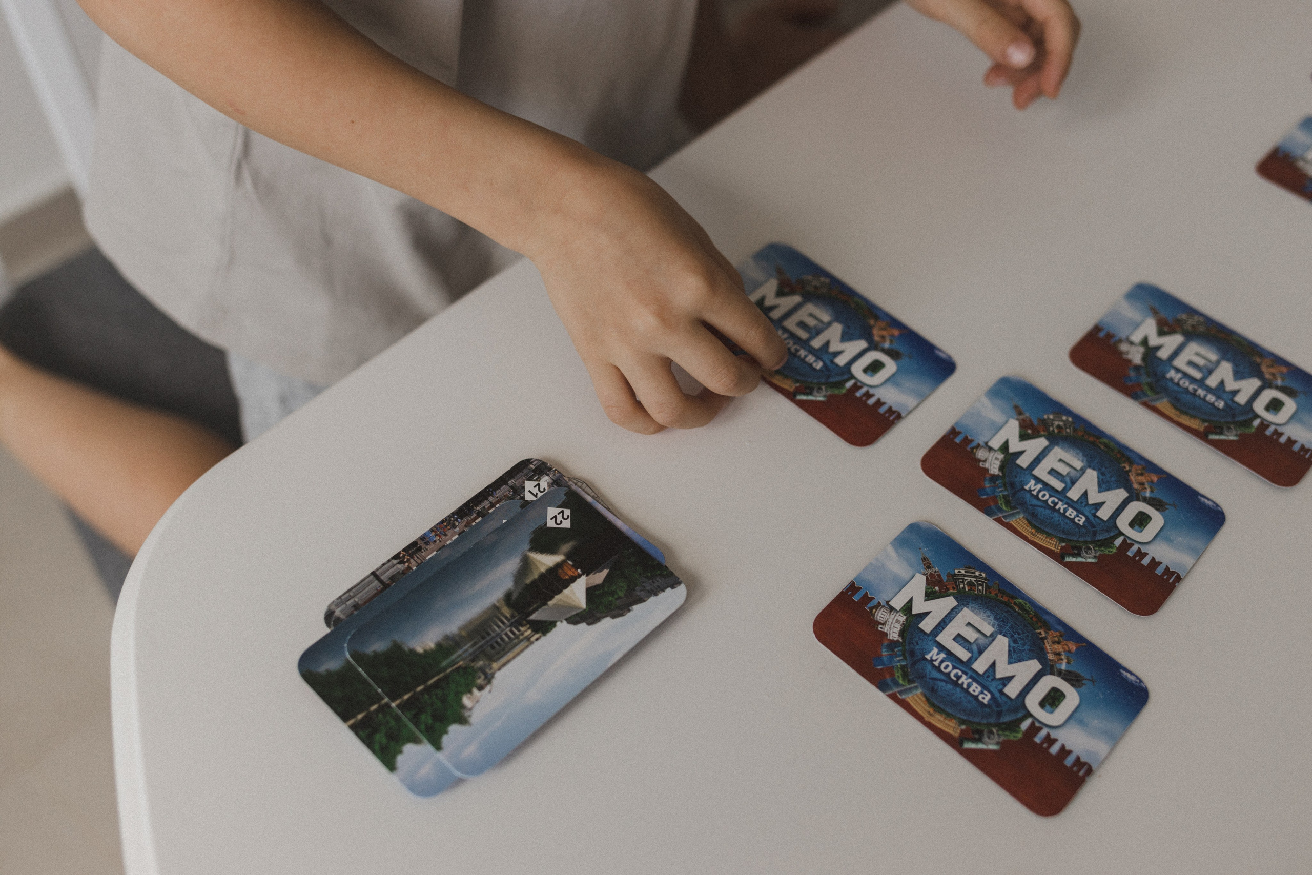 Катя, Паша, Валера и Родион ждут братика. Семейный фотограф в Москве