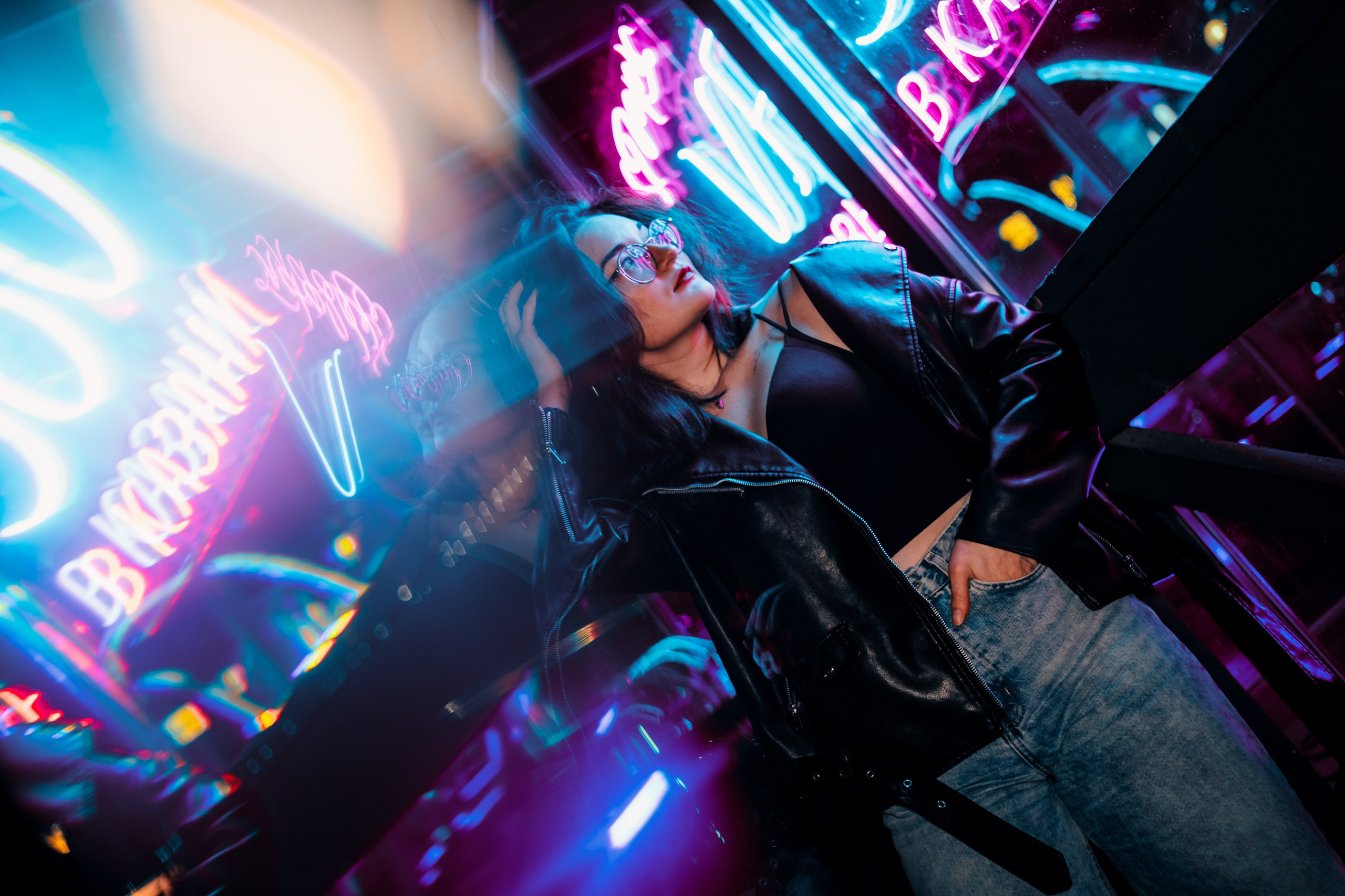 Юля | Палитра неоновых огней. Felixtones