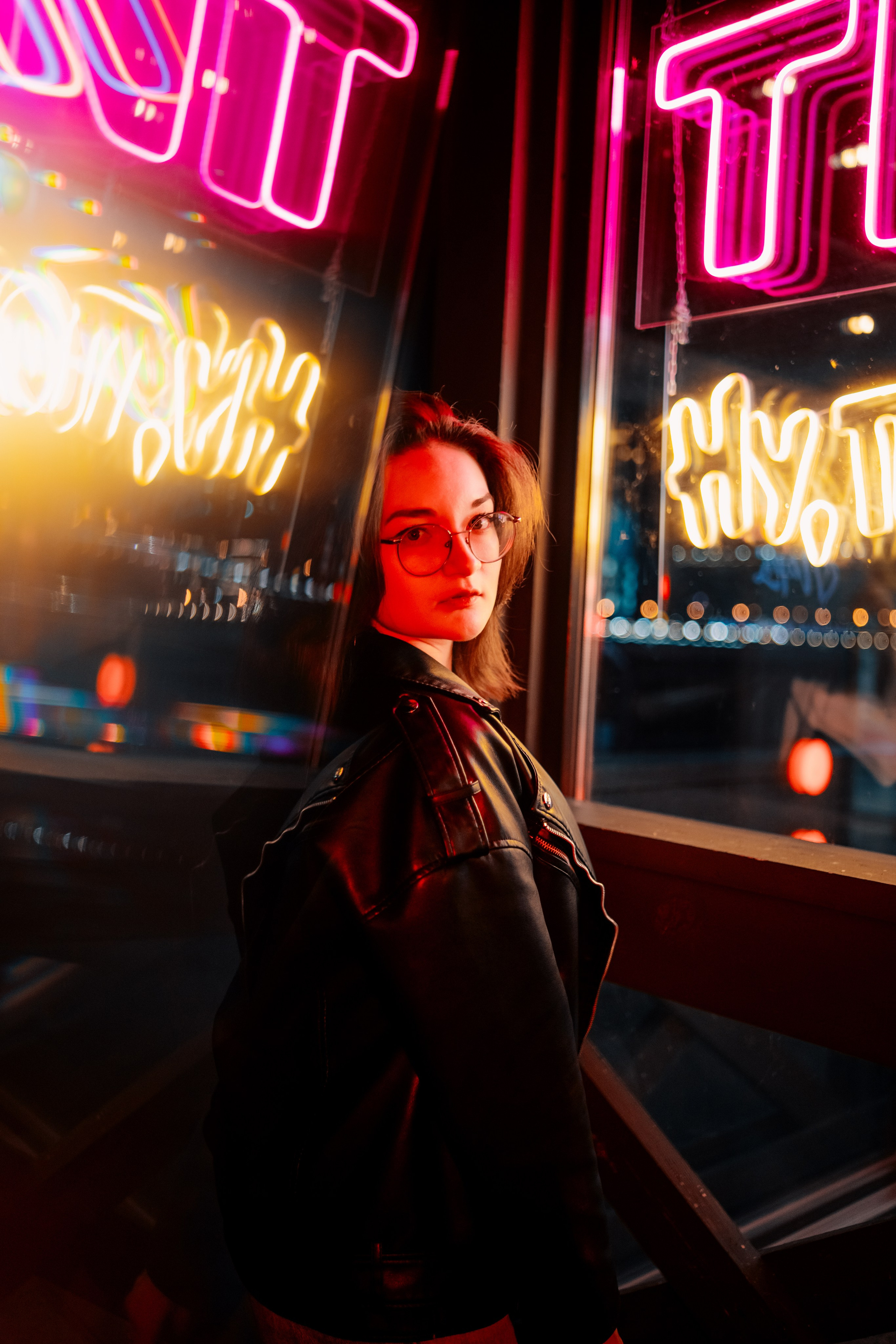 Юля | Палитра неоновых огней. Felixtones