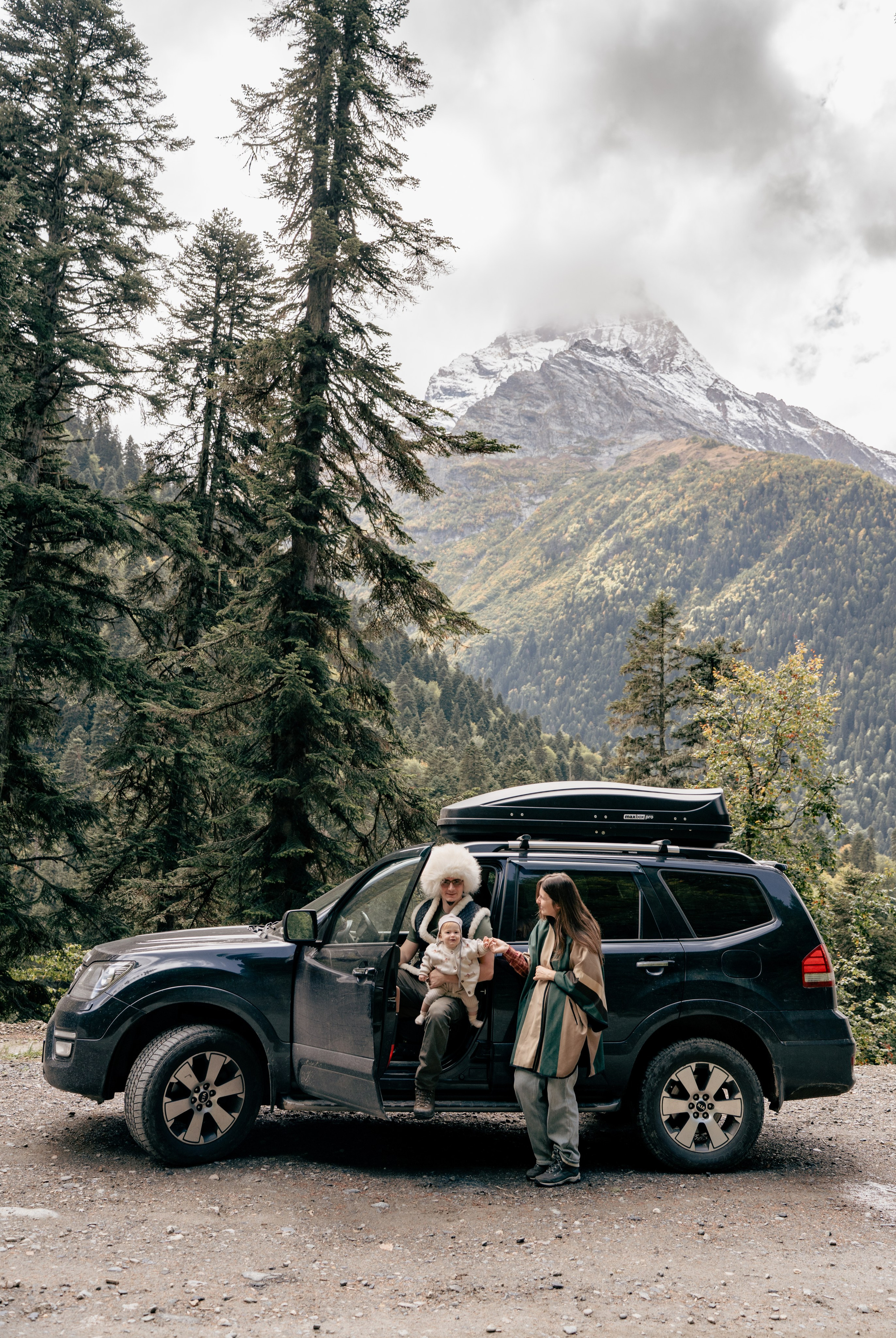 Семейная фотосессия в Домбае. Фотограф КМВ|ГОРЫ Пятигорск Железноводск Ессентуки Кисловодск Домбай Архыз Эльбрус