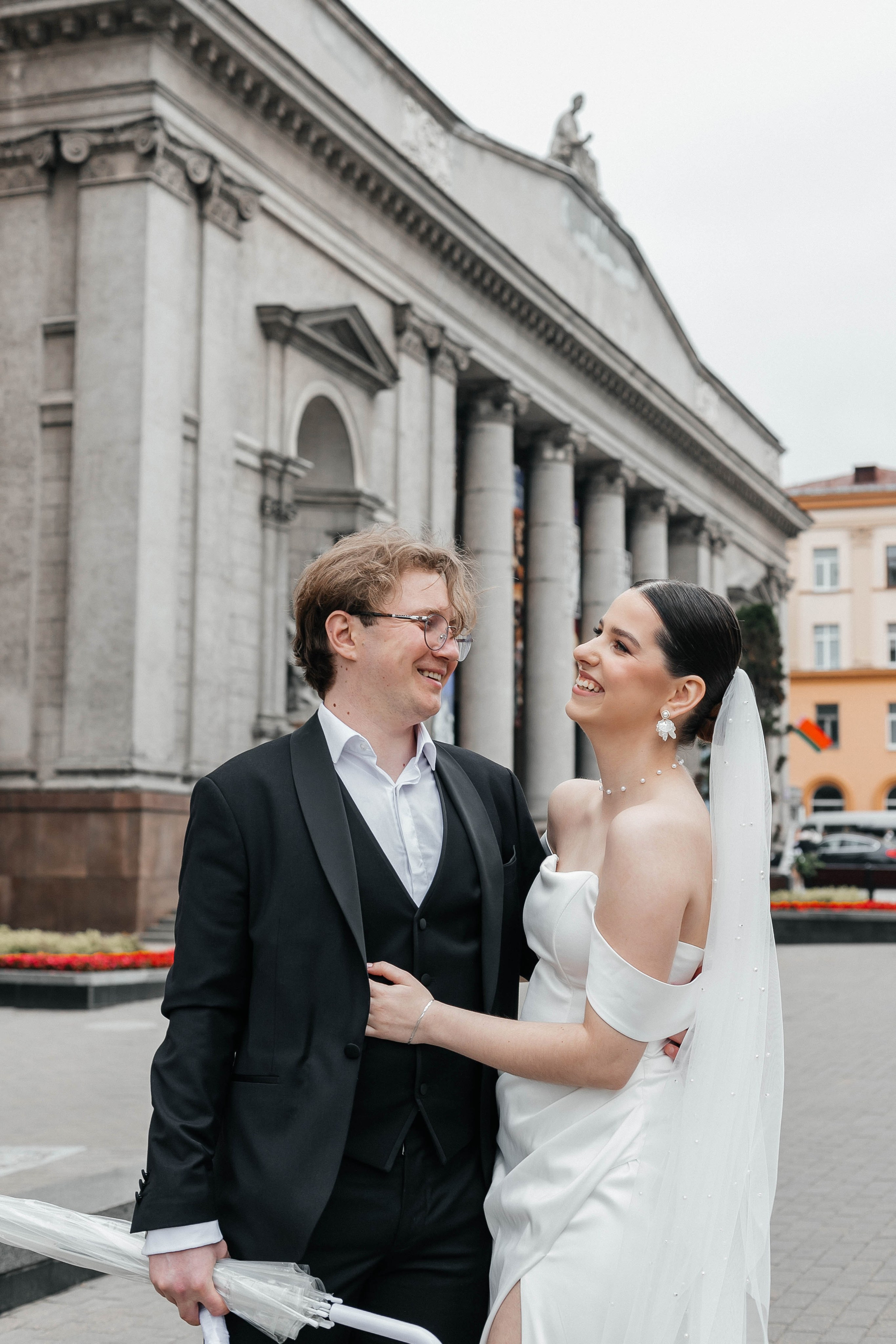 Свадебная прогулка в городе. Фотограф в Минске Ира Сюбарева