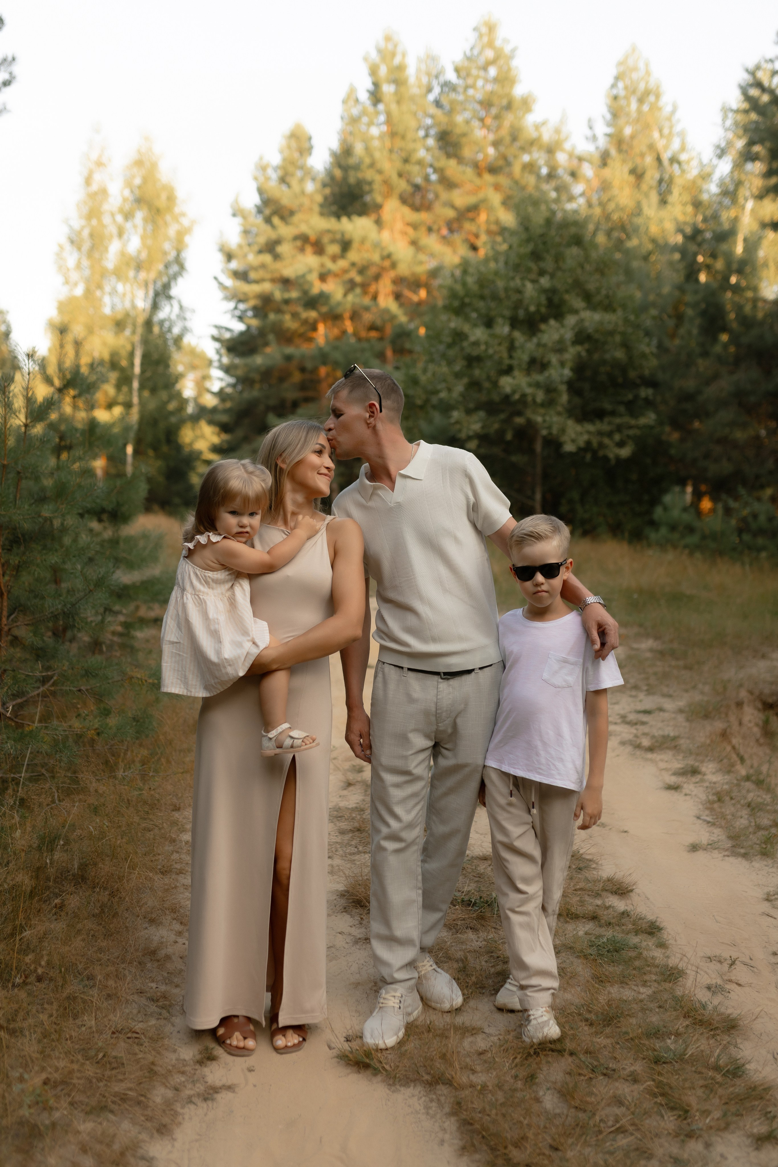 Алексей, Мария, Ваня и Варя. Фотограф Татьяна Семенова