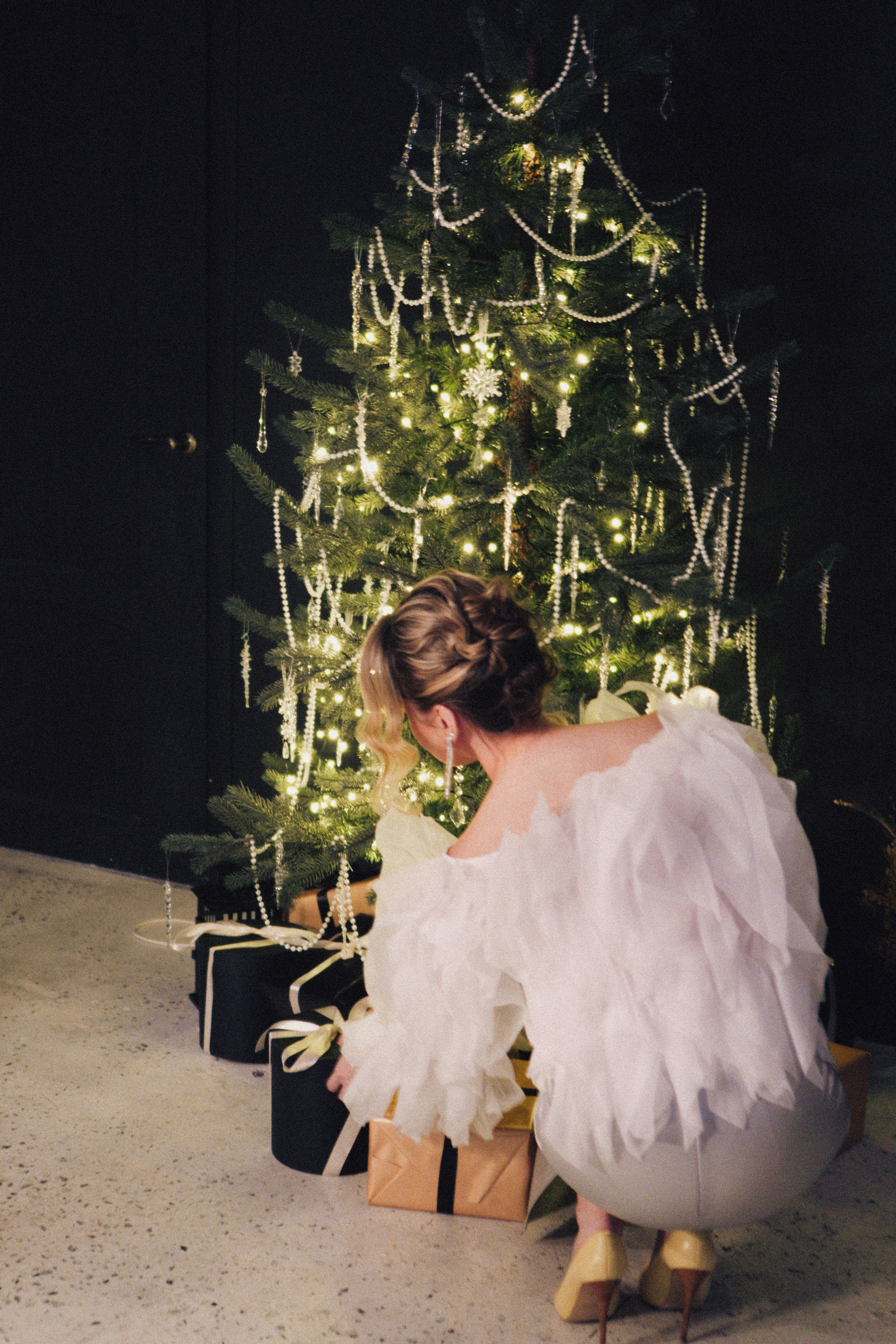 НОВОГОДНЯЯ ФОТОСЕСИИЯ В СТУДИИ ДЛЯ ДЕВУШКИ И ПРОГУЛКА ПО ЧЕРНЫШЕВСКОЙ. Профессиональный фотограф, Санкт-Петербург — Виктория Богомолова