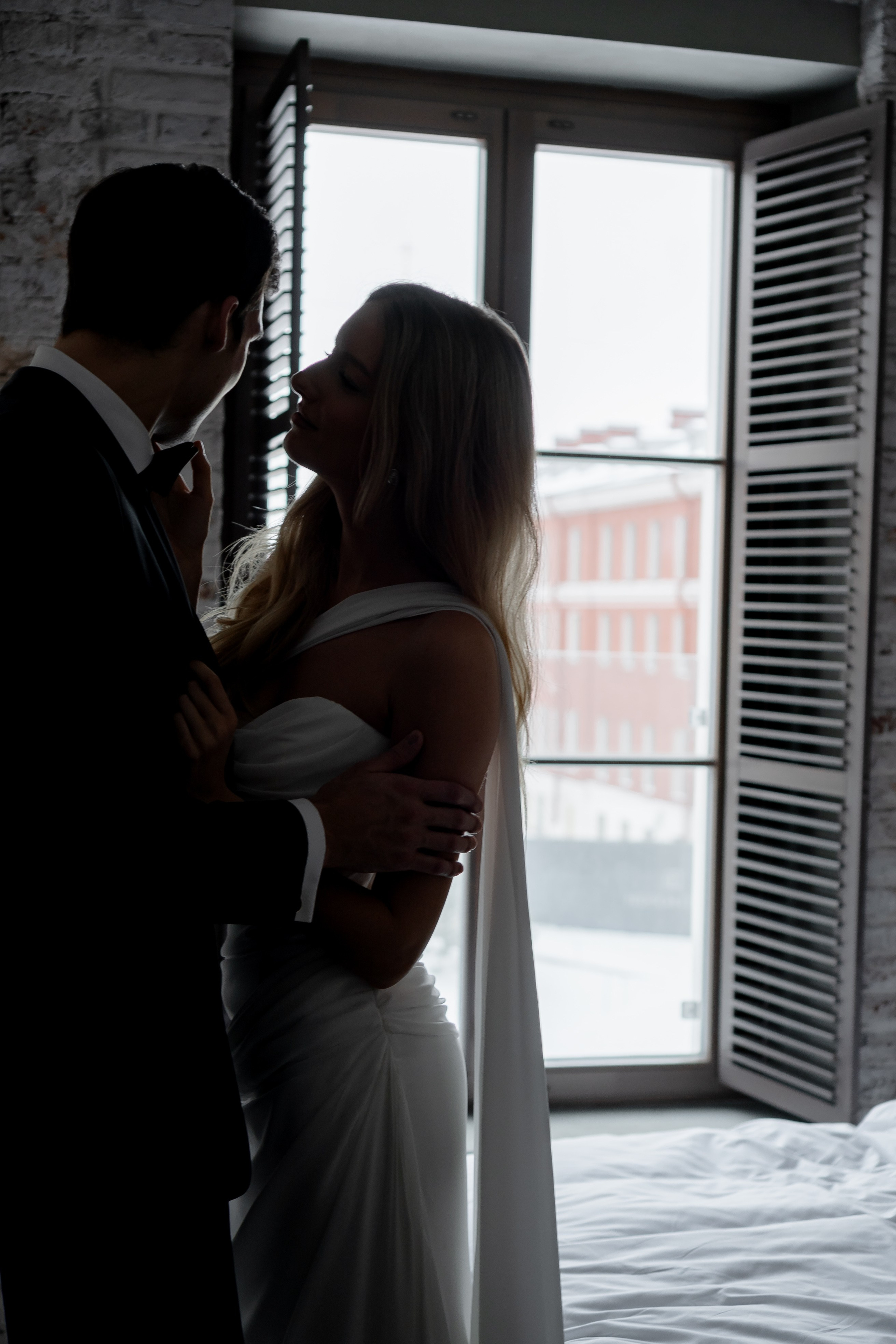 ЭЛЕГАНТНАЯ СВАДБЕНАЯ СЬЕМКА ЖЕНИХА И НЕВЕСТЫ В ДОРОГОМ ОТЕЛЕ САНКТ-ПЕТЕРБУРГА. Профессиональный фотограф, Санкт-Петербург — Виктория Богомолова