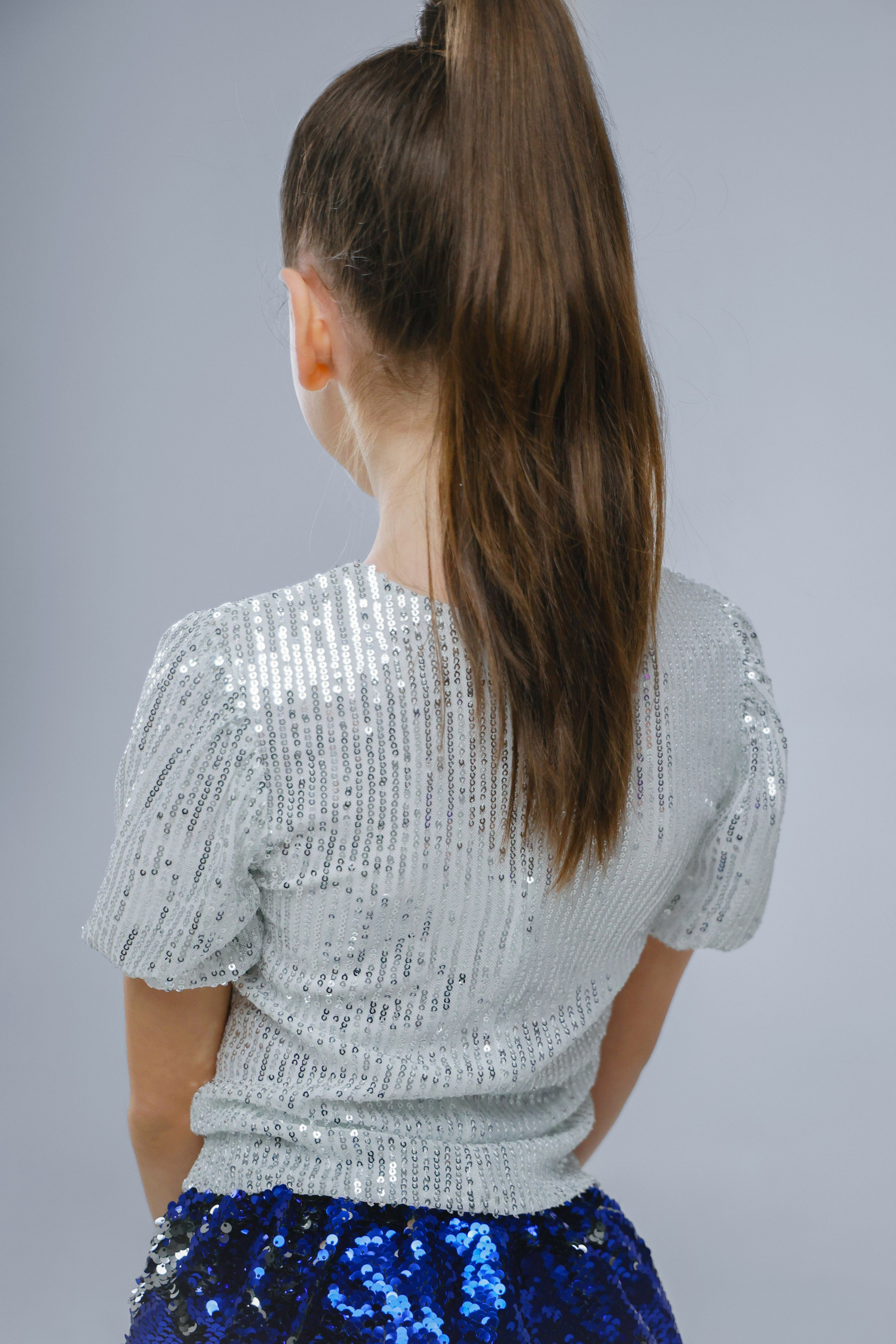 Фото детских платьев для рекламы на маркетплейсах. Фотограф, видеограф