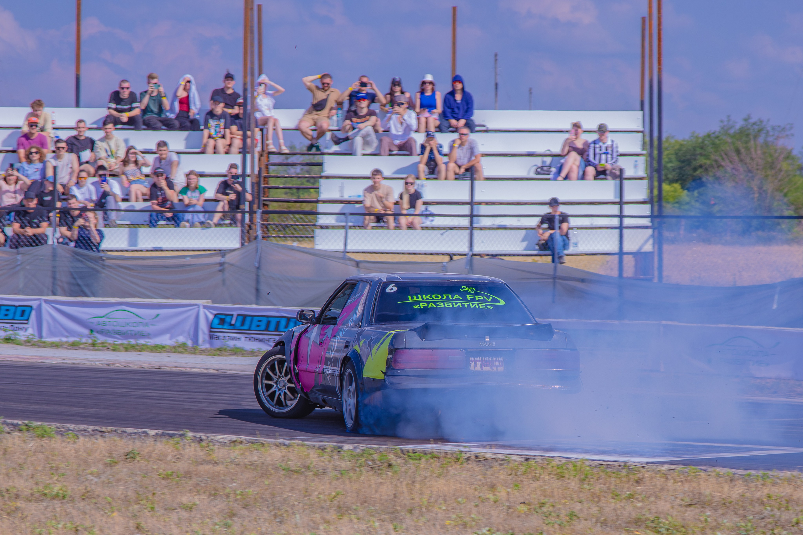 Фотосъёмка профессионального дрифта в Ростов-на-Дону. Портретный фотограф в Ростове-на-Дону Антон Казарин