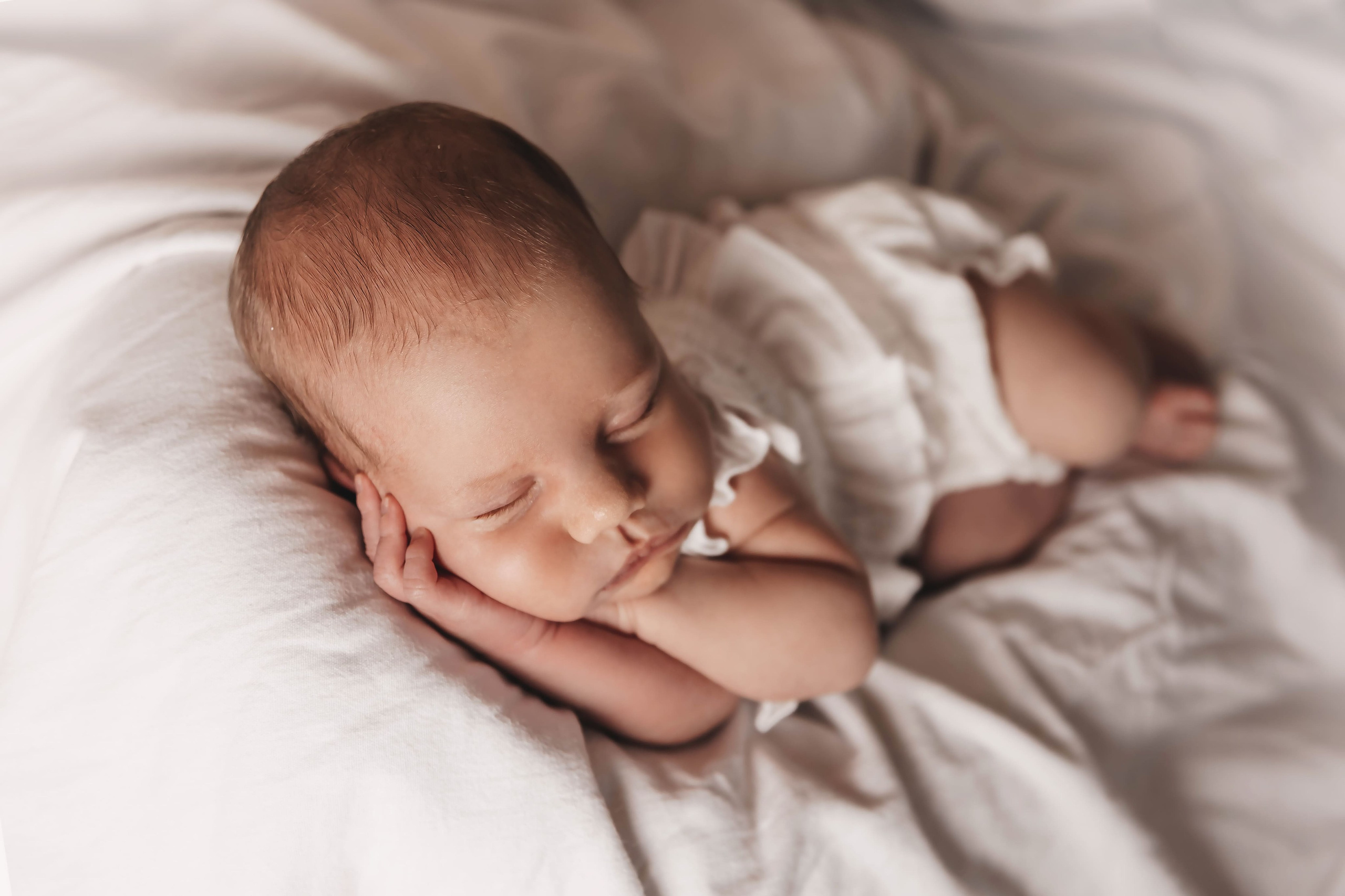 Альбом с классическим ньборном в пастельных тонах. Фотограф новорожденных Москва, Люберцы, Жуковский, Раменское