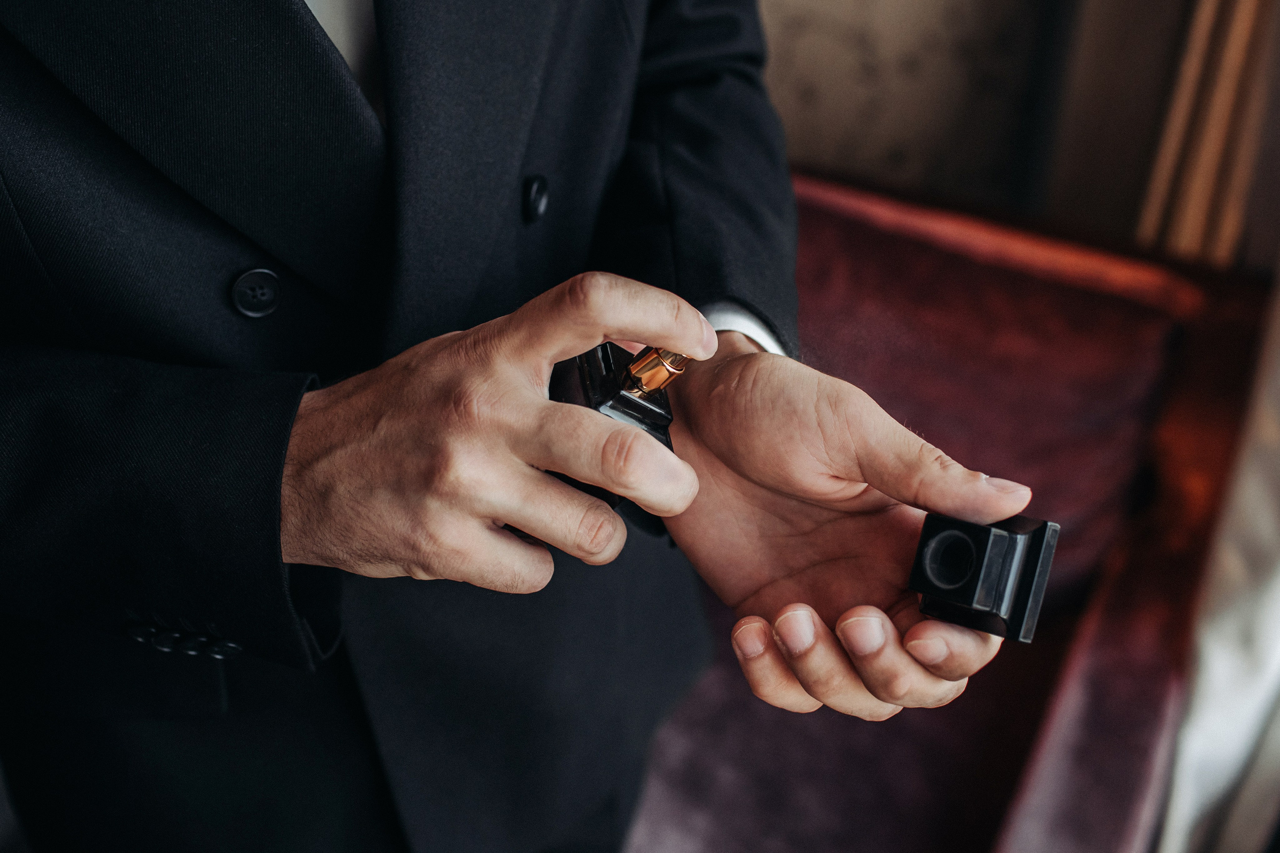 Vlad & Nadya (Saint-Petersburg, Russia). Destination wedding photographer Peter Letu