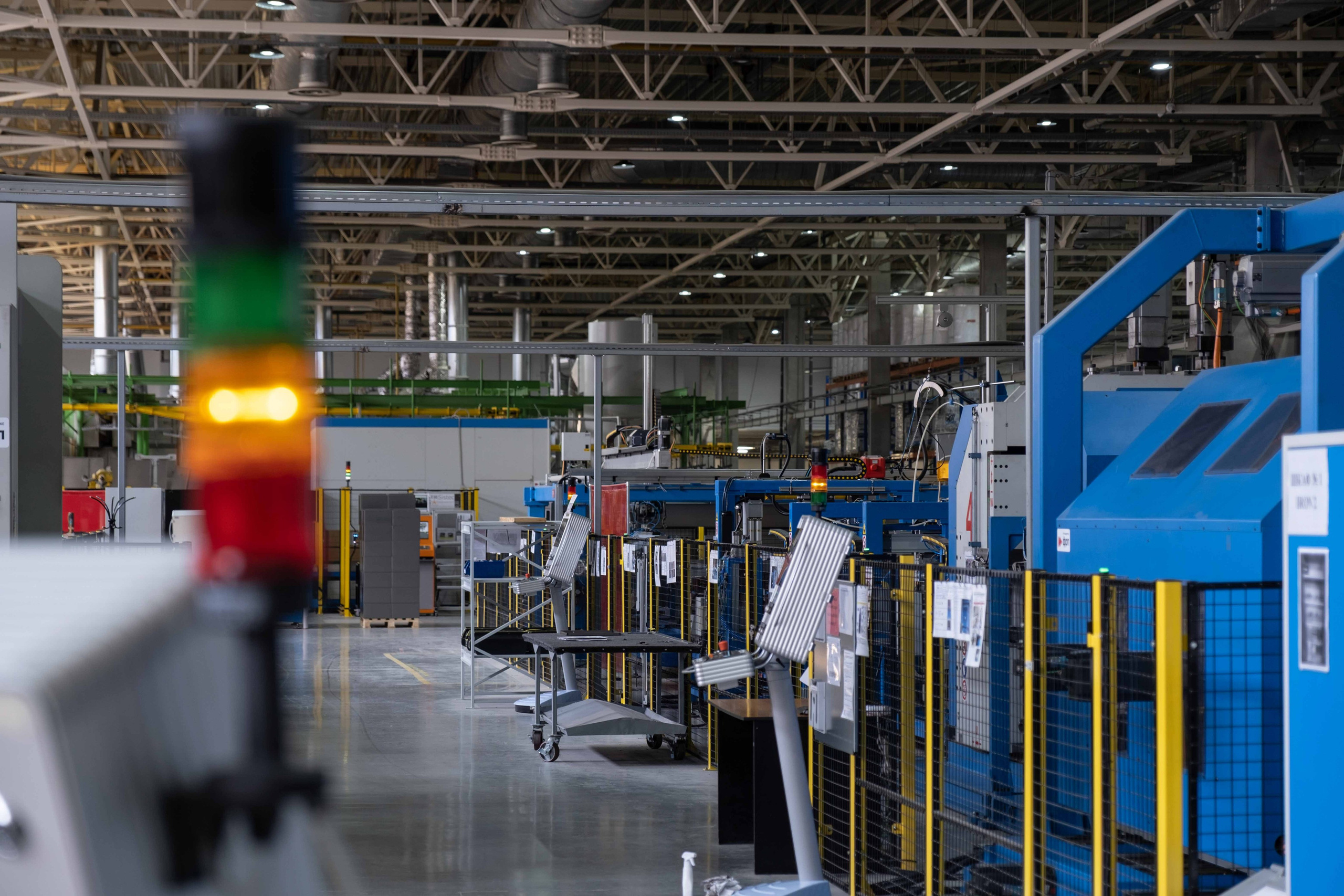 IEK — торжественное открытие производственного цеха. Фото тур